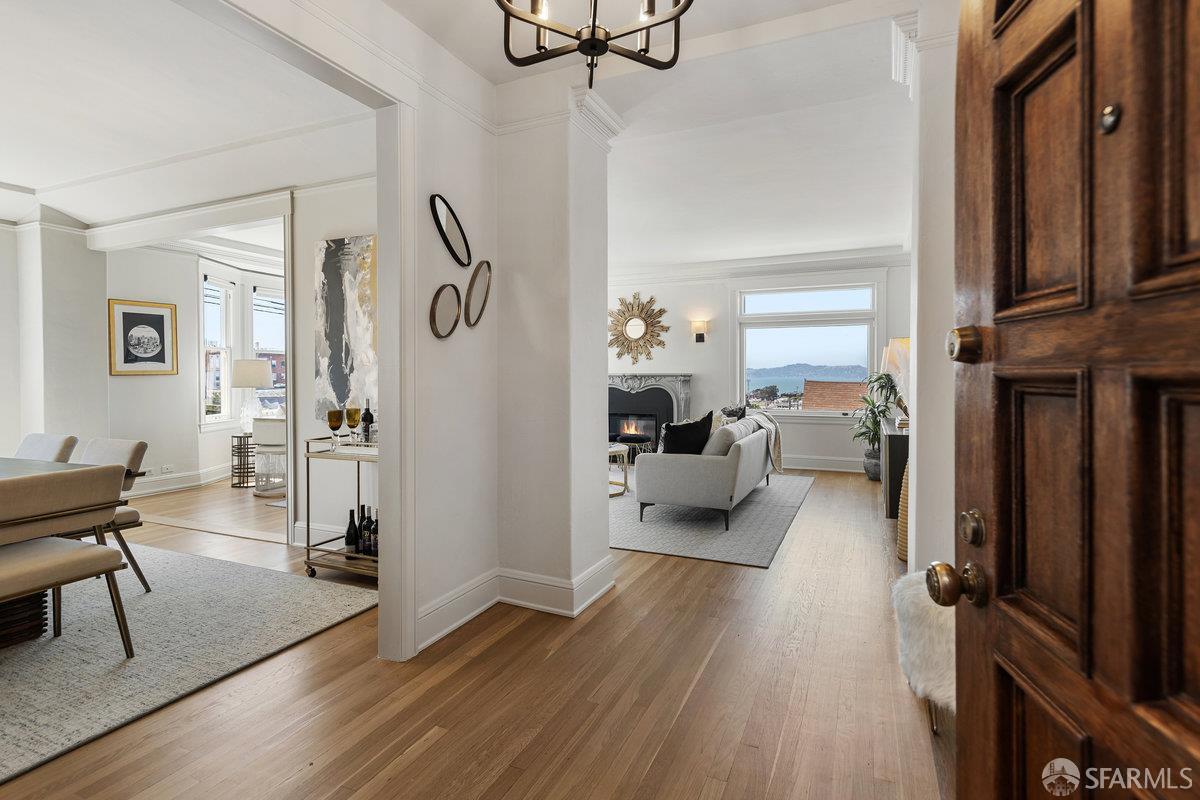 Detail Gallery Image 12 of 41 For 1998 Vallejo St #2,  San Francisco,  CA 94123 - 3 Beds | 2 Baths