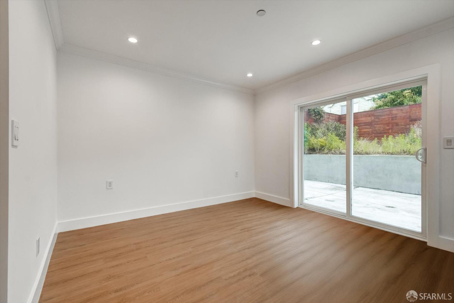 Detail Gallery Image 19 of 58 For 62 Vernon St, San Francisco,  CA 94132 - 7 Beds | 5/1 Baths