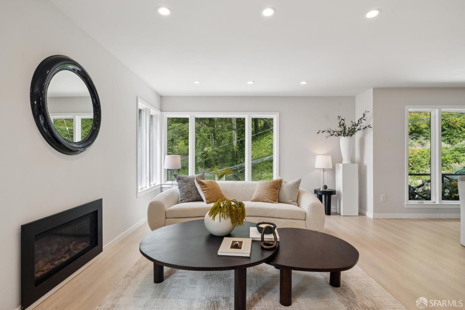 Detail Gallery Image 23 of 89 For 161 Dalewood Way, San Francisco,  CA 94127 - 4 Beds | 3 Baths