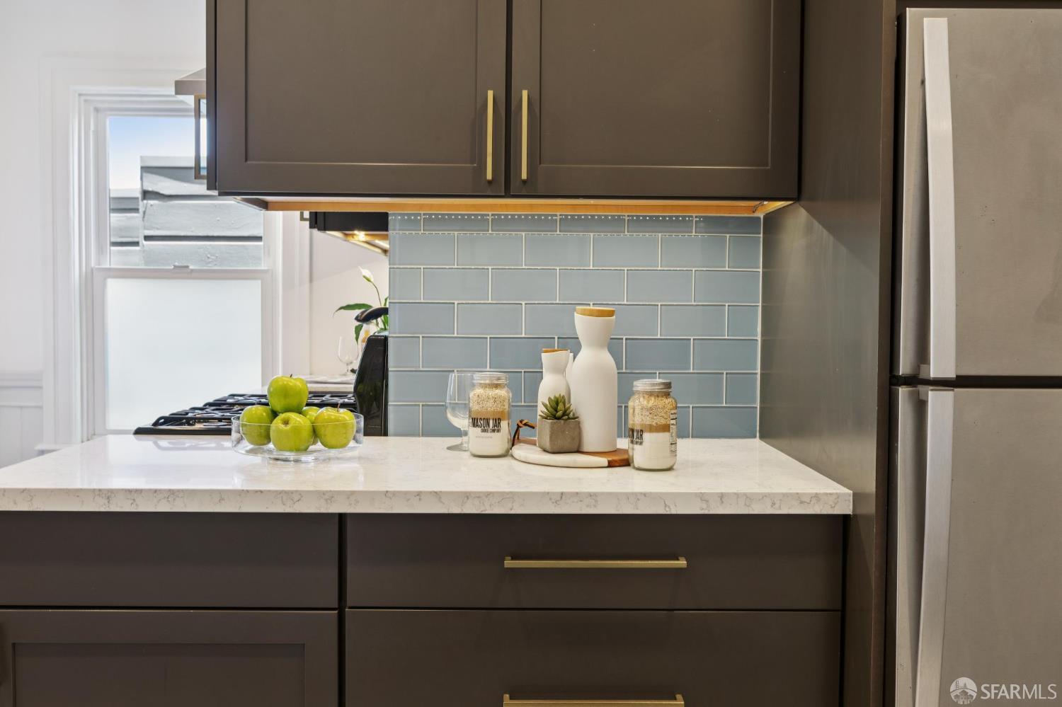 Photo #10: 425053053 Listing: Photo #10