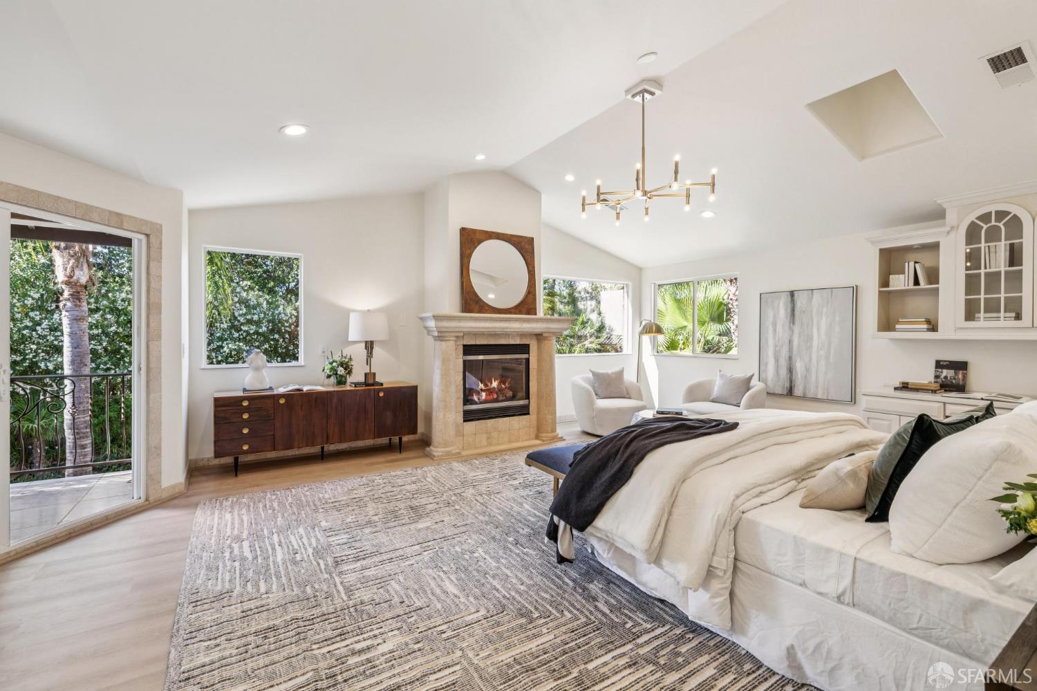Detail Gallery Image 16 of 28 For 107 Verde Mesa Dr, Danville,  CA 94526 - 5 Beds | 4/1 Baths