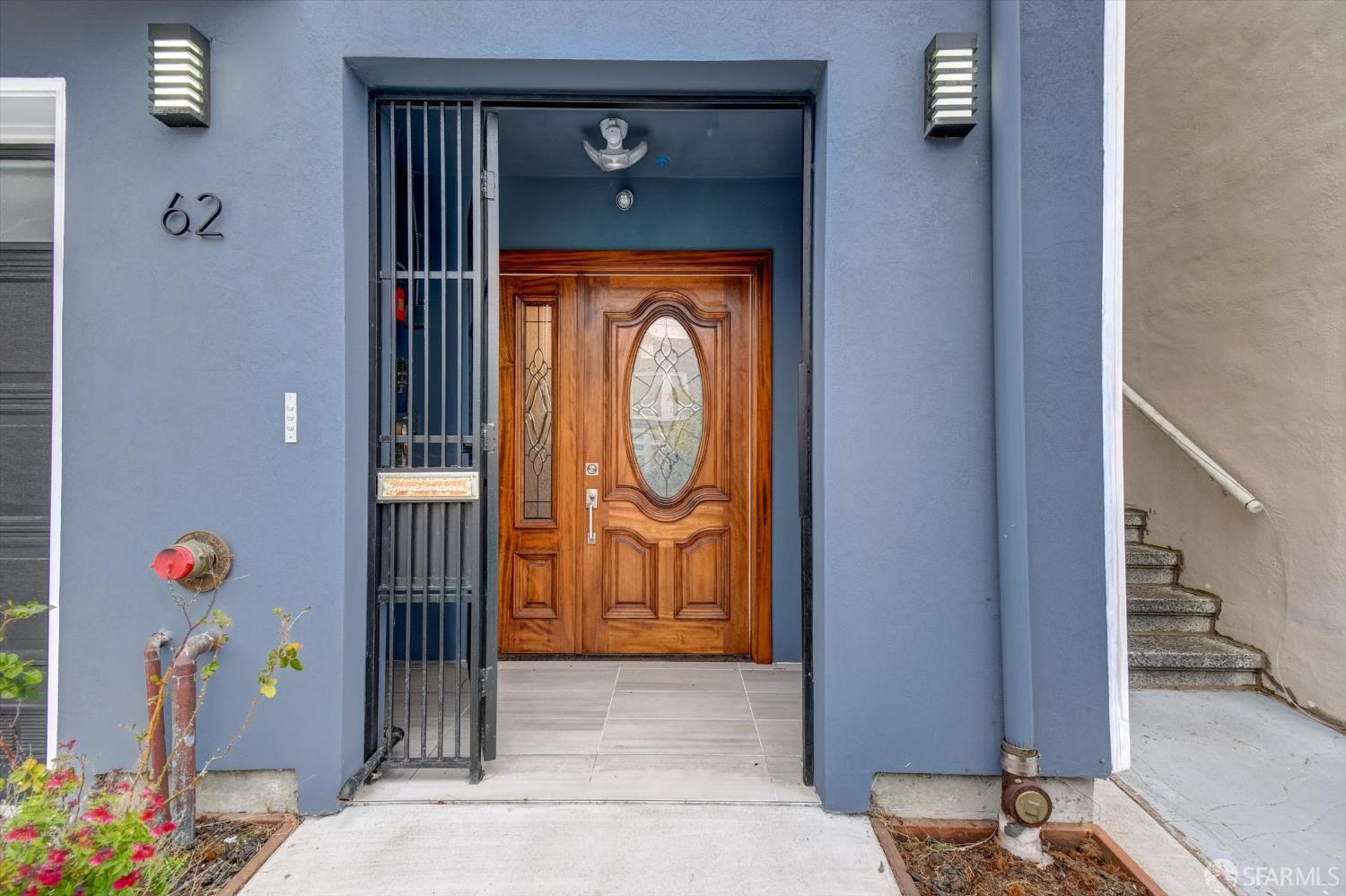 Detail Gallery Image 9 of 58 For 62 Vernon St, San Francisco,  CA 94132 - 7 Beds | 5/1 Baths