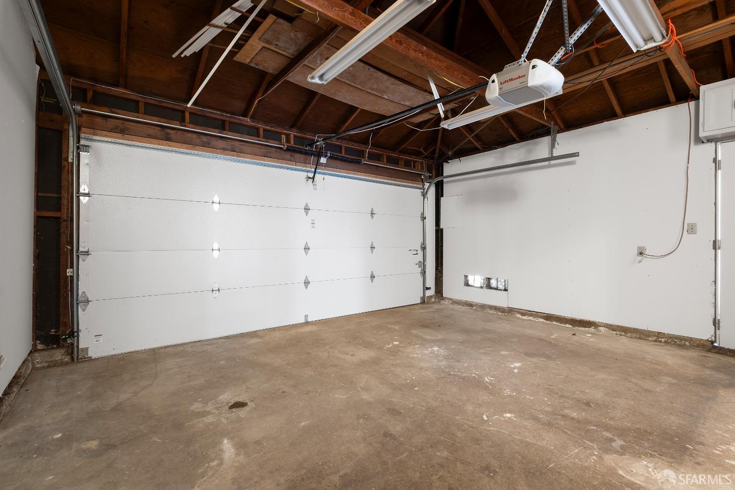 Detail Gallery Image 35 of 43 For 1933 Wayne Ave, San Leandro,  CA 94577 - 3 Beds | 2 Baths