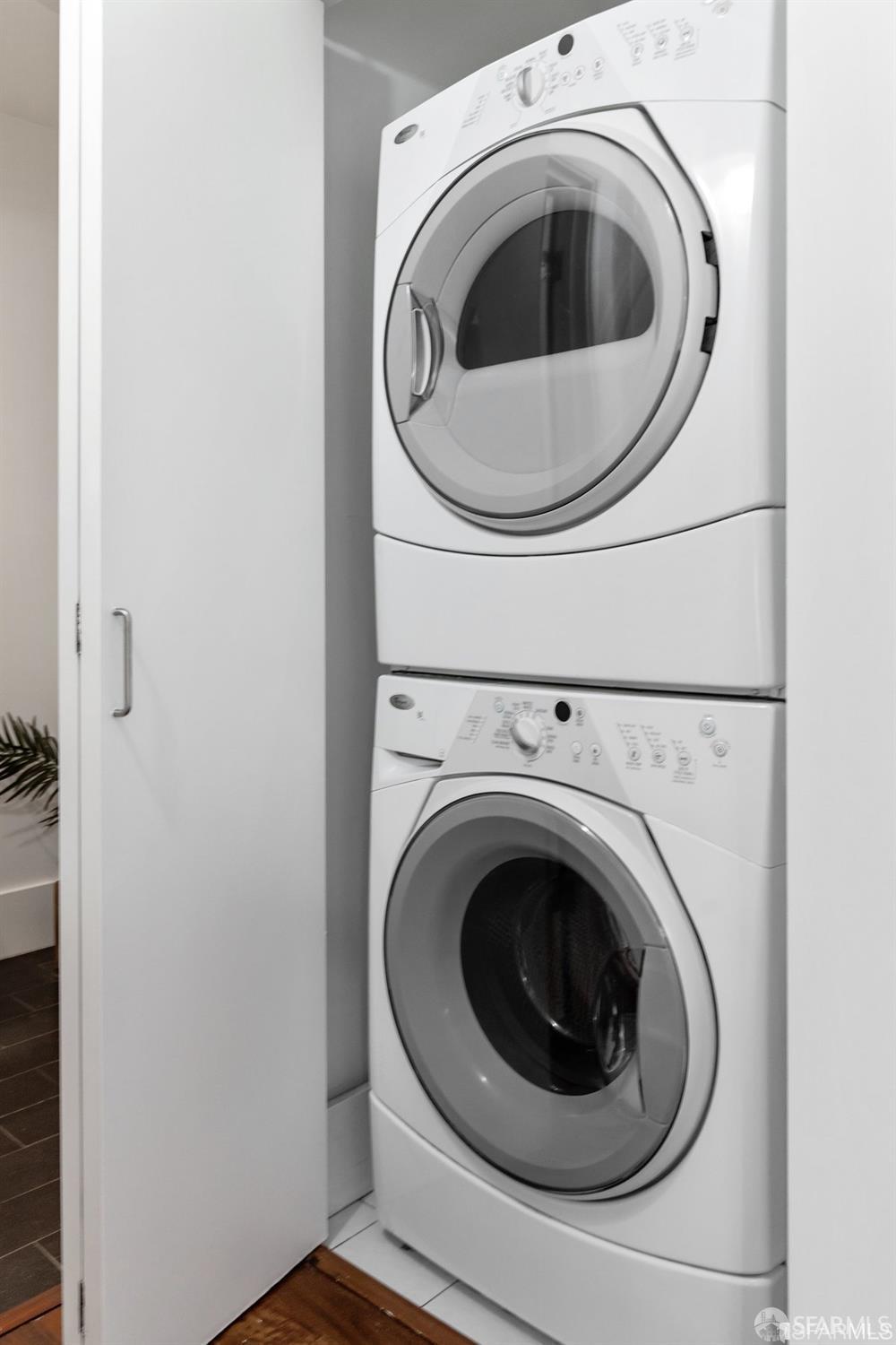 Detail Gallery Image 22 of 31 For 15 Lucerne St #B,  San Francisco,  CA 94103 - 2 Beds | 2/1 Baths