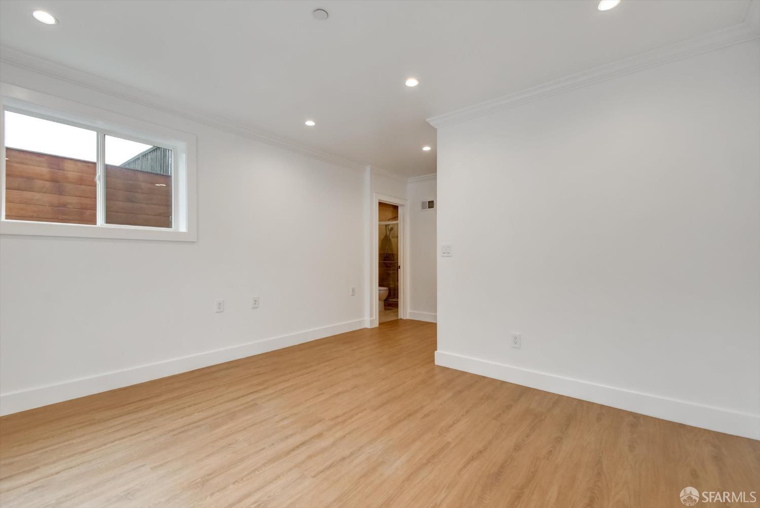 Detail Gallery Image 20 of 58 For 62 Vernon St, San Francisco,  CA 94132 - 7 Beds | 5/1 Baths