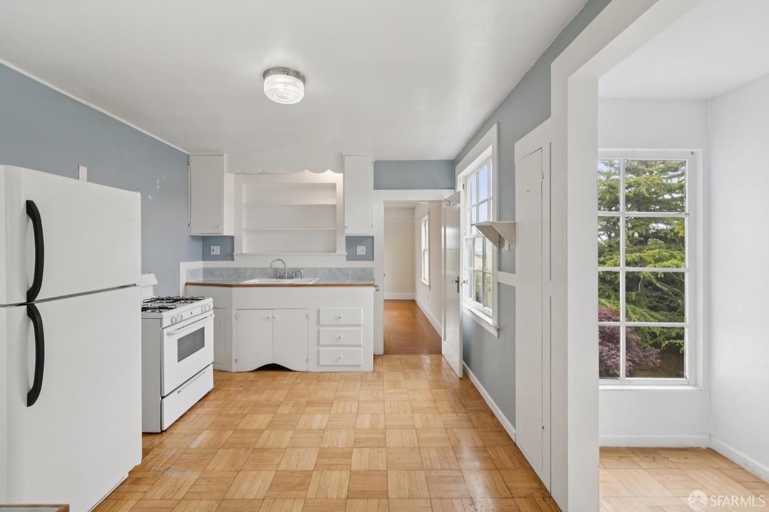 Detail Gallery Image 18 of 43 For 375 Byxbee St, San Francisco,  CA 94132 - 3 Beds | 1 Baths