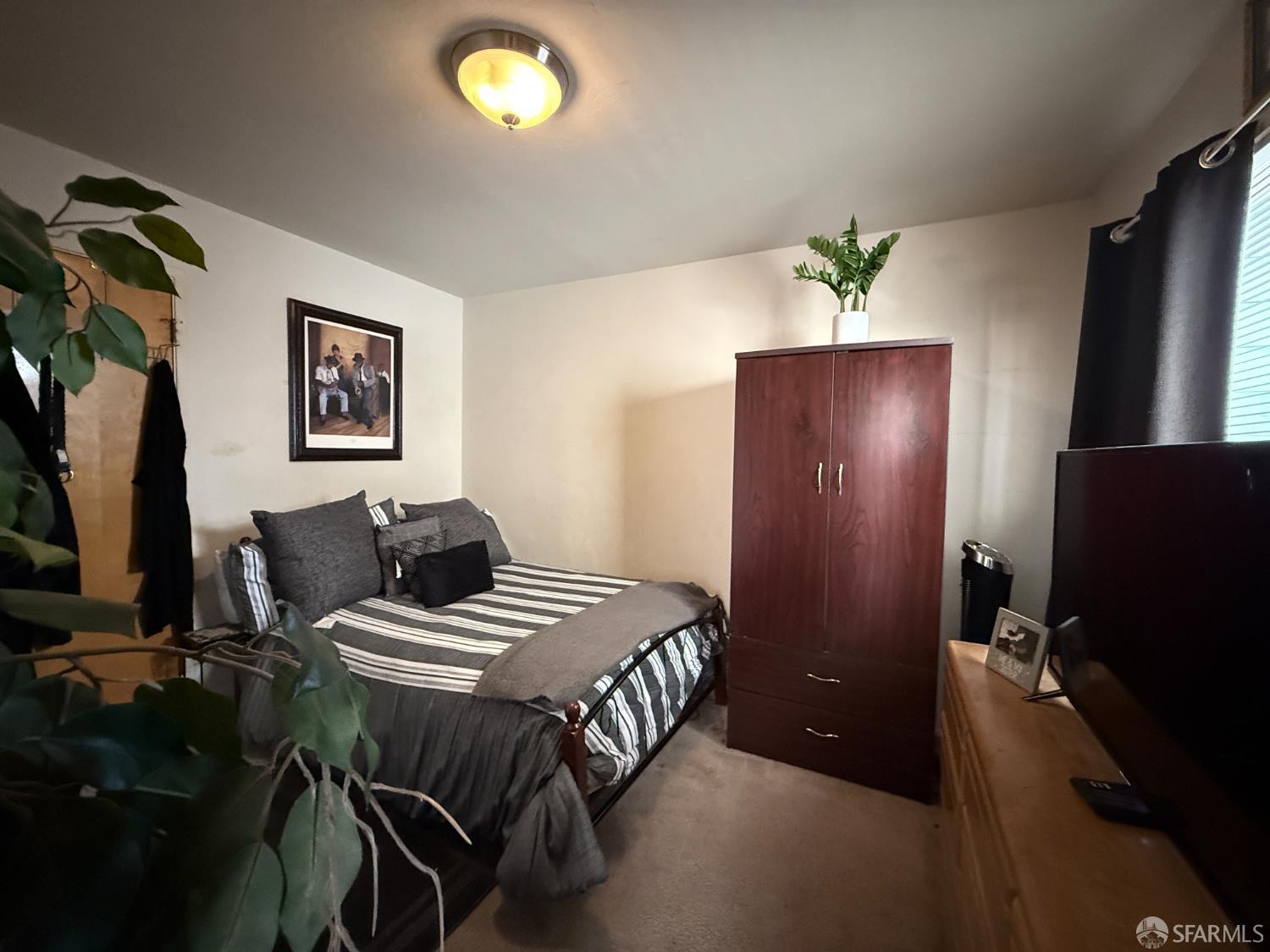 Detail Gallery Image 9 of 20 For 1438 Oakdale Ave, San Francisco,  CA 94124 - 3 Beds | 2 Baths