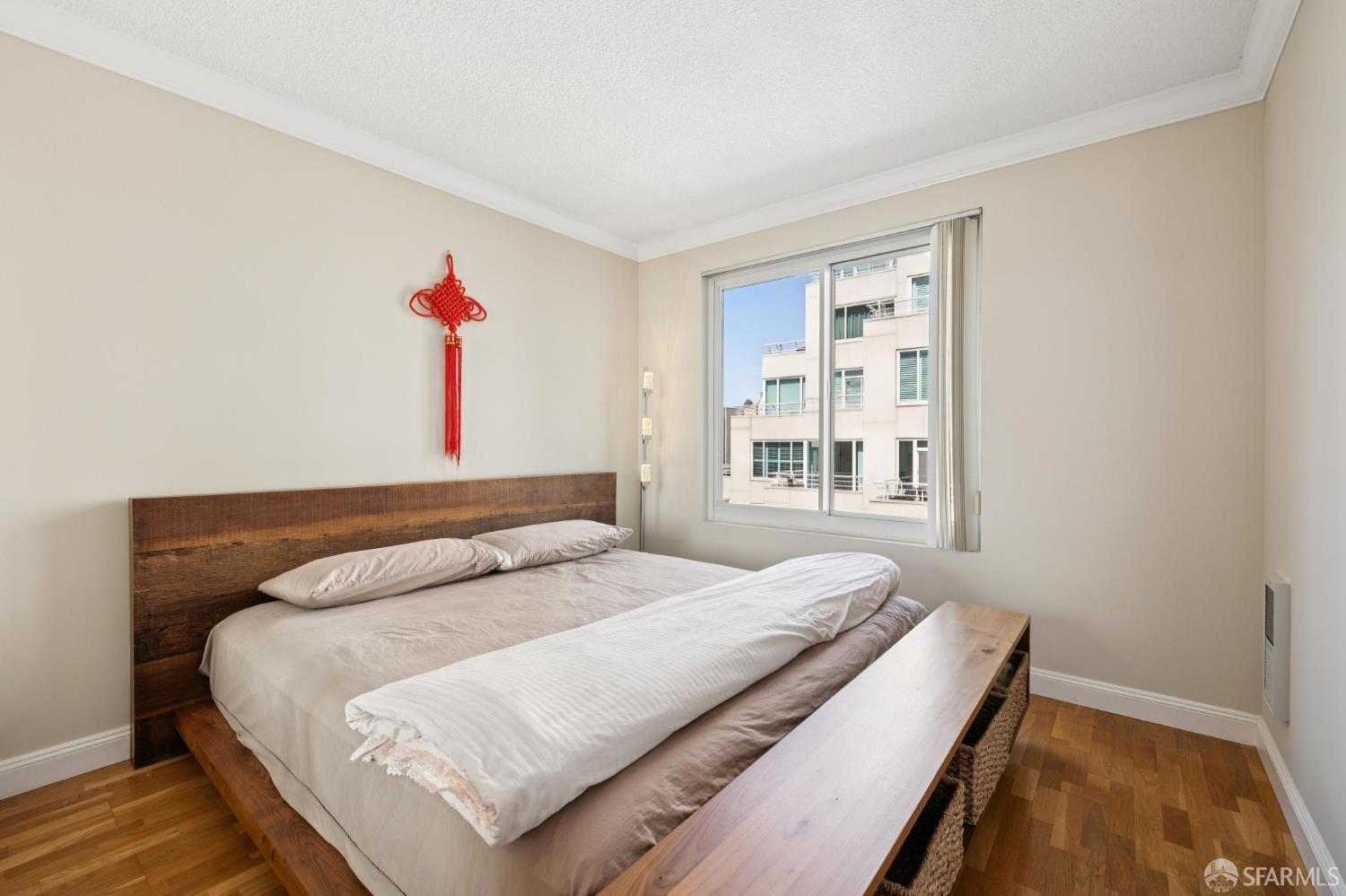 Photo #10: 425053273 Listing: Photo #10