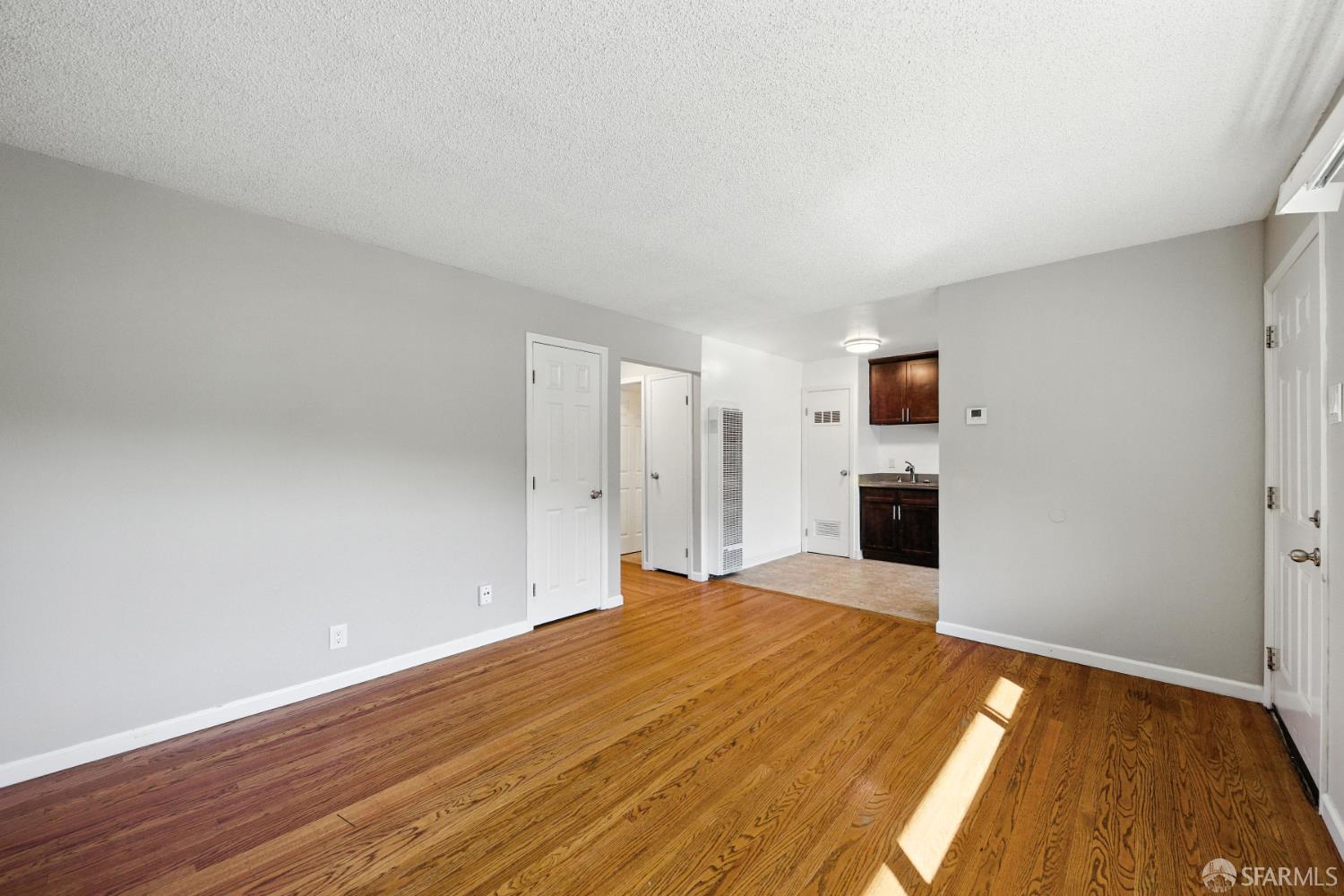 Detail Gallery Image 3 of 16 For 1543 Berrellesa St #1547,  Martinez,  CA 94553 - 2 Beds | 1 Baths