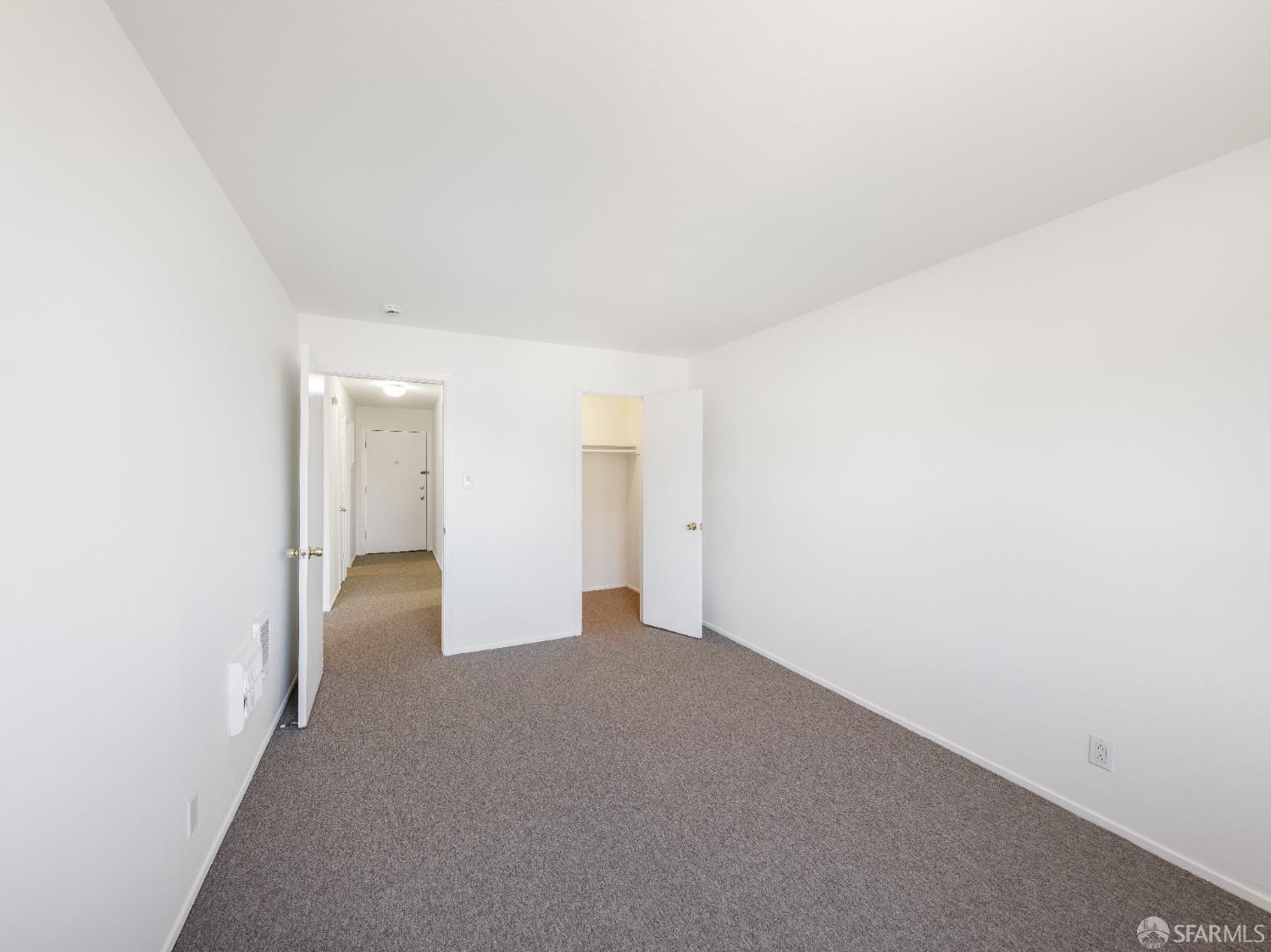Photo #10: 425053671 Listing: Photo #10