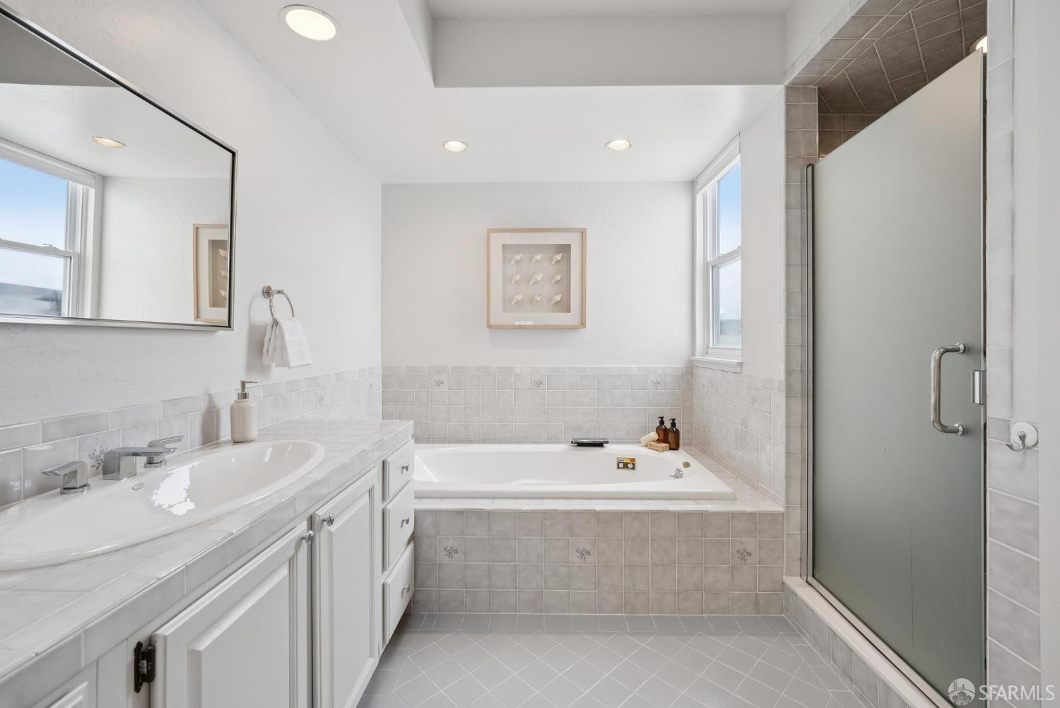 Detail Gallery Image 29 of 75 For 1867 15th Ave, San Francisco,  CA 94122 - 3 Beds | 2 Baths