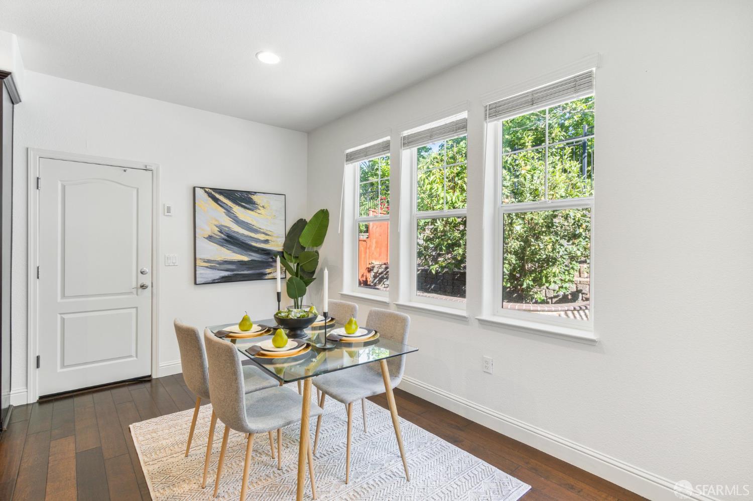 Detail Gallery Image 10 of 61 For 3069 Vittoria Loop, Dublin,  CA 94568 - 5 Beds | 4 Baths