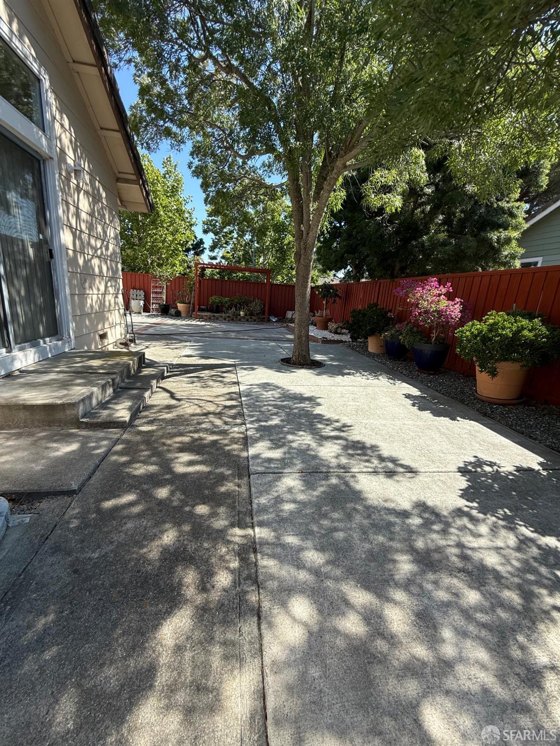Detail Gallery Image 25 of 43 For 328 Snow Flake Way, Pittsburg,  CA 94565 - 3 Beds | 2 Baths