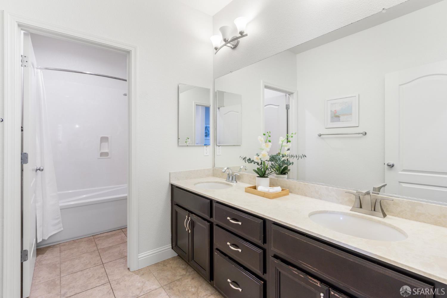 Detail Gallery Image 23 of 61 For 3069 Vittoria Loop, Dublin,  CA 94568 - 5 Beds | 4 Baths