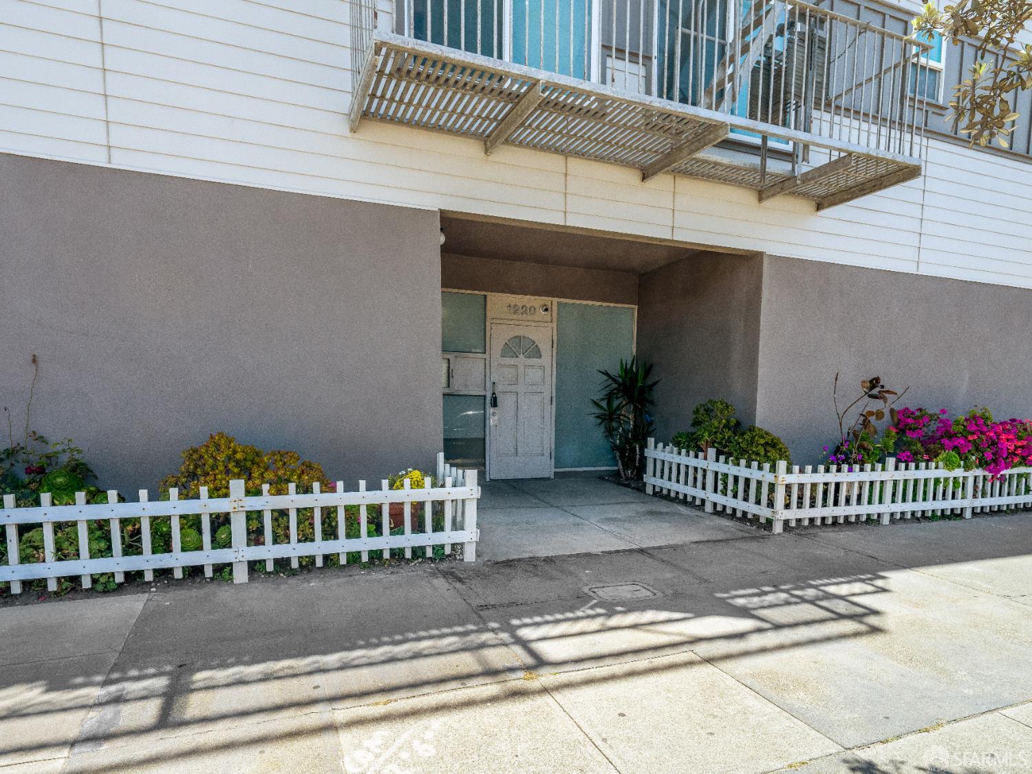 Photo #16: 425053671 Listing: Photo #16