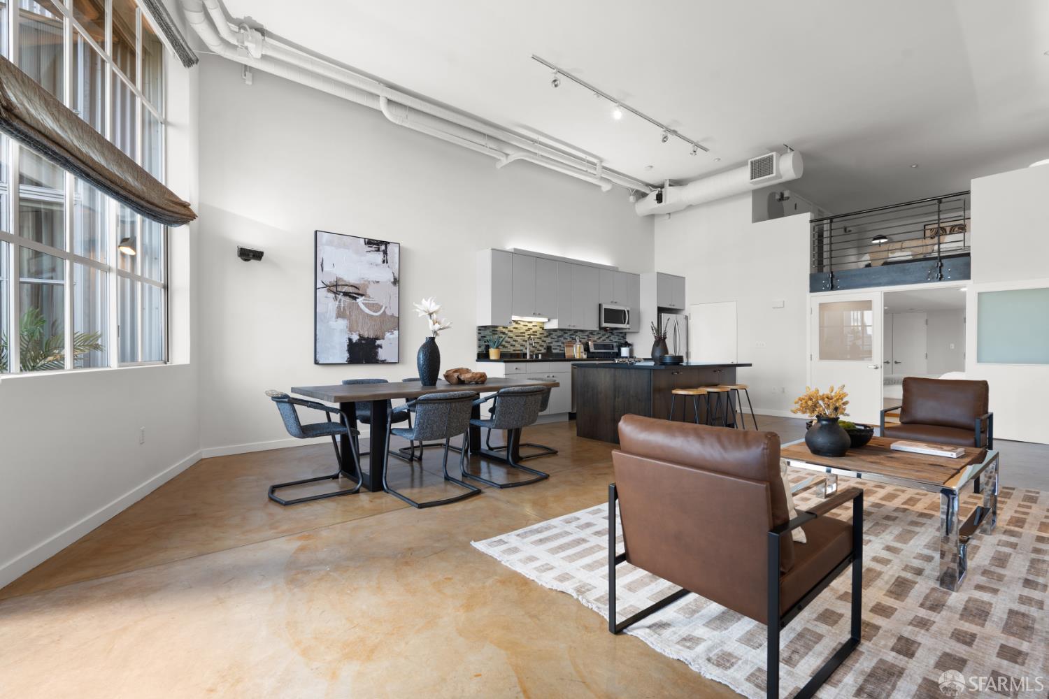 Photo #6: 425053667 Listing 