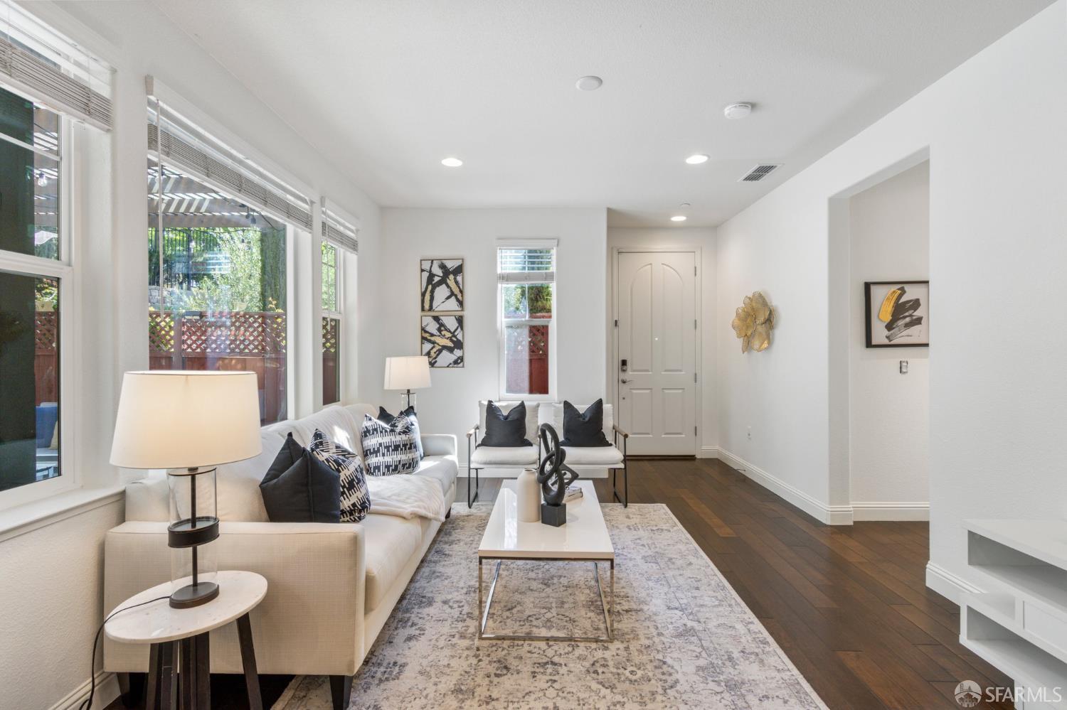 Detail Gallery Image 14 of 61 For 3069 Vittoria Loop, Dublin,  CA 94568 - 5 Beds | 4 Baths