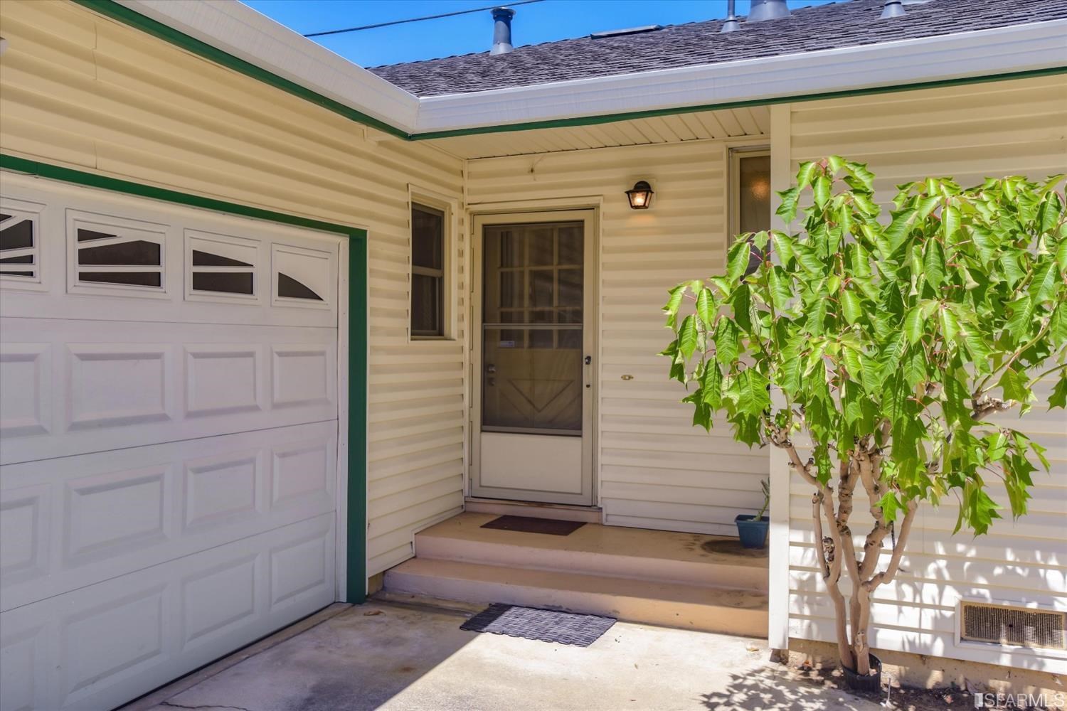 Detail Gallery Image 4 of 36 For 2418 S Norfolk St, San Mateo,  CA 94403 - 3 Beds | 2 Baths