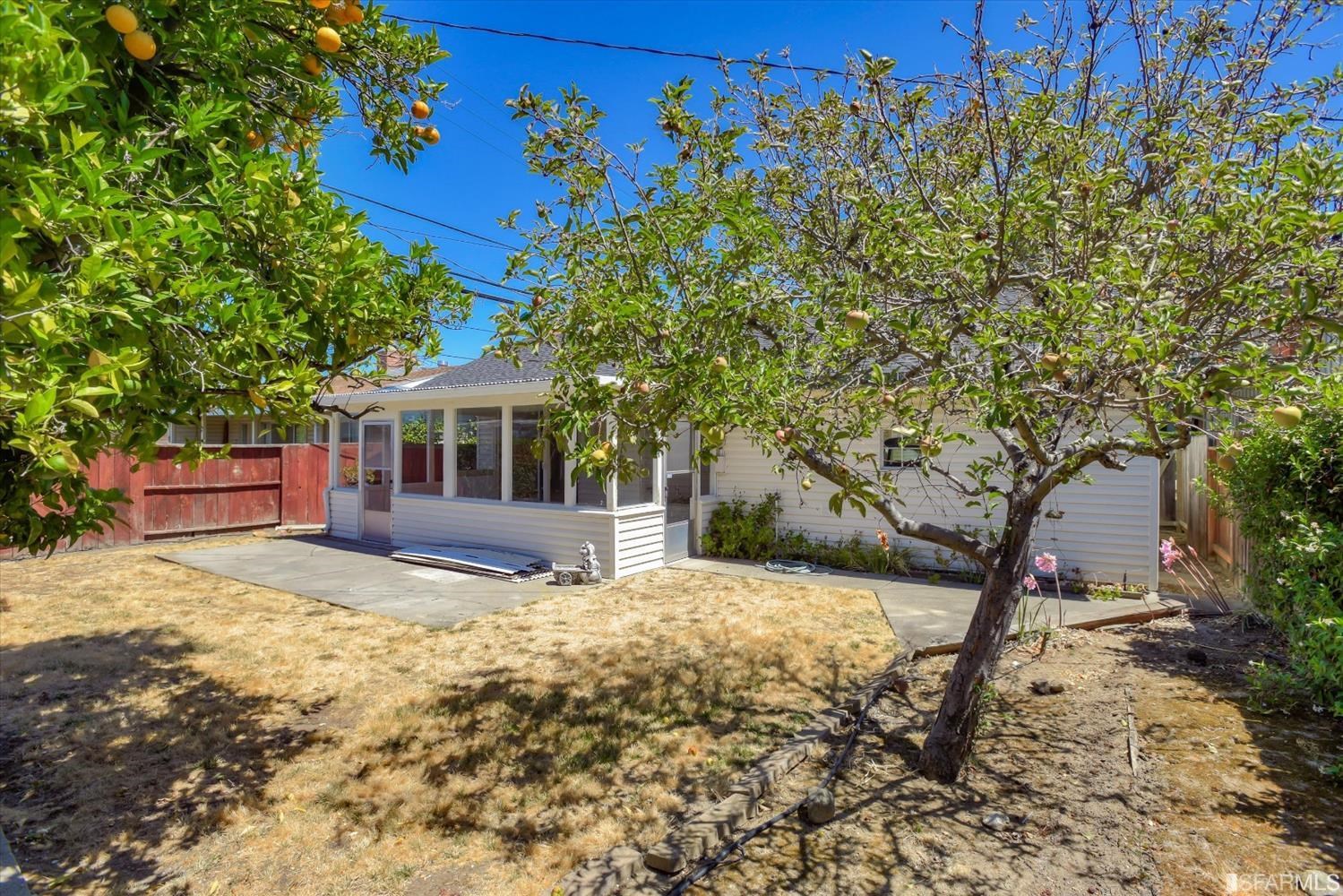 Detail Gallery Image 34 of 36 For 2418 S Norfolk St, San Mateo,  CA 94403 - 3 Beds | 2 Baths