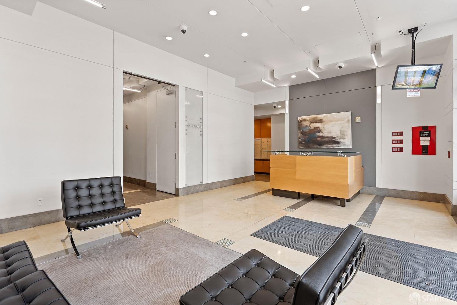 Photo #4: 425053855 Listing 