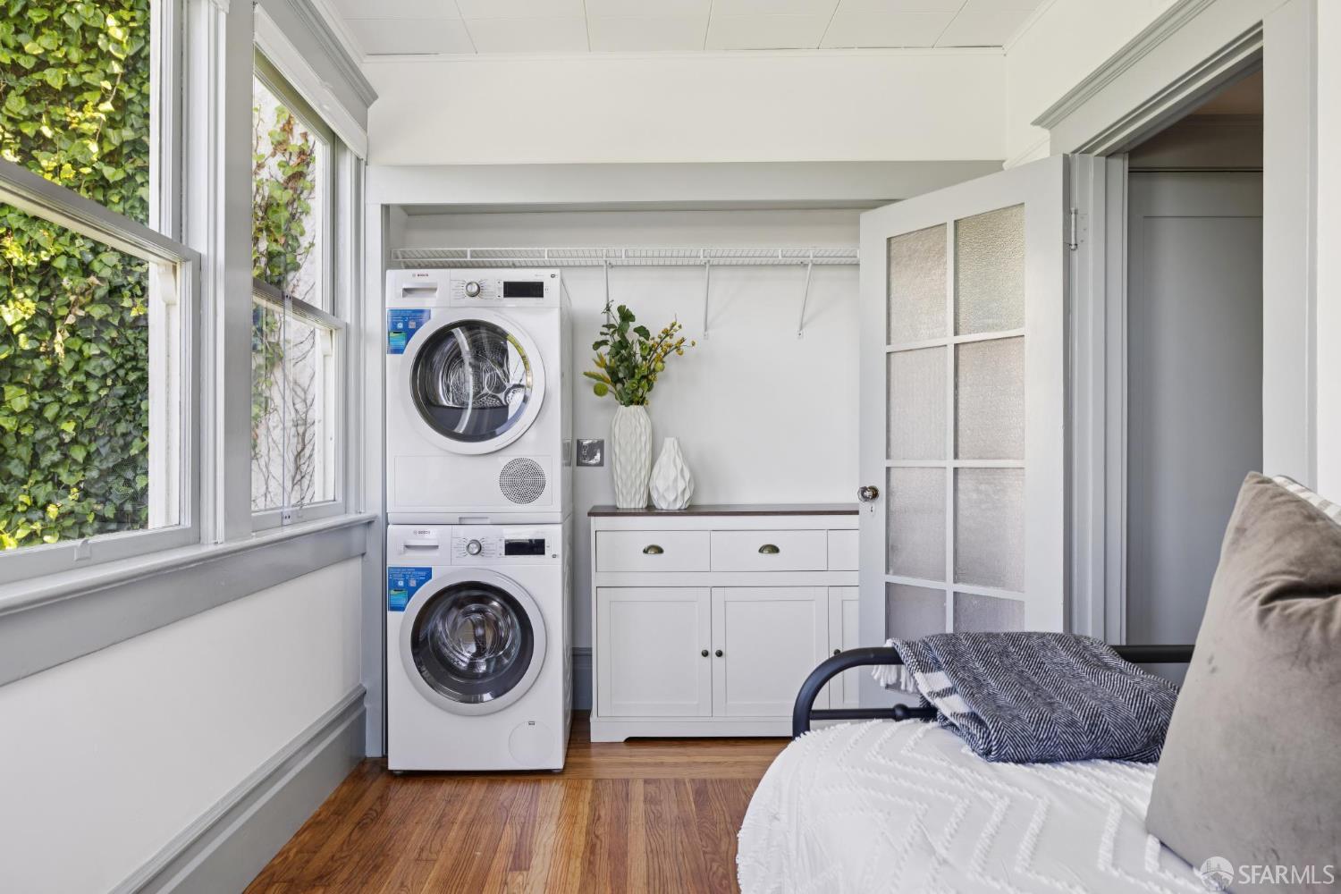 Detail Gallery Image 33 of 38 For 40 Hillway Ave, San Francisco,  CA 94117 - 3 Beds | 1/1 Baths