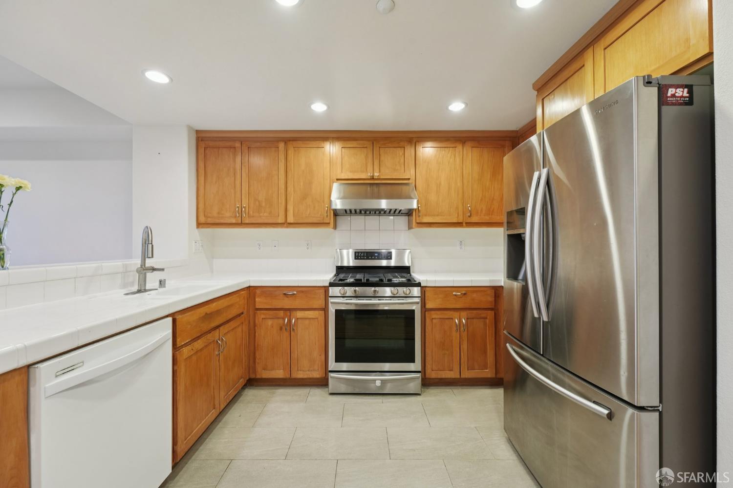 Photo #11: 425051102 Listing: Photo #11