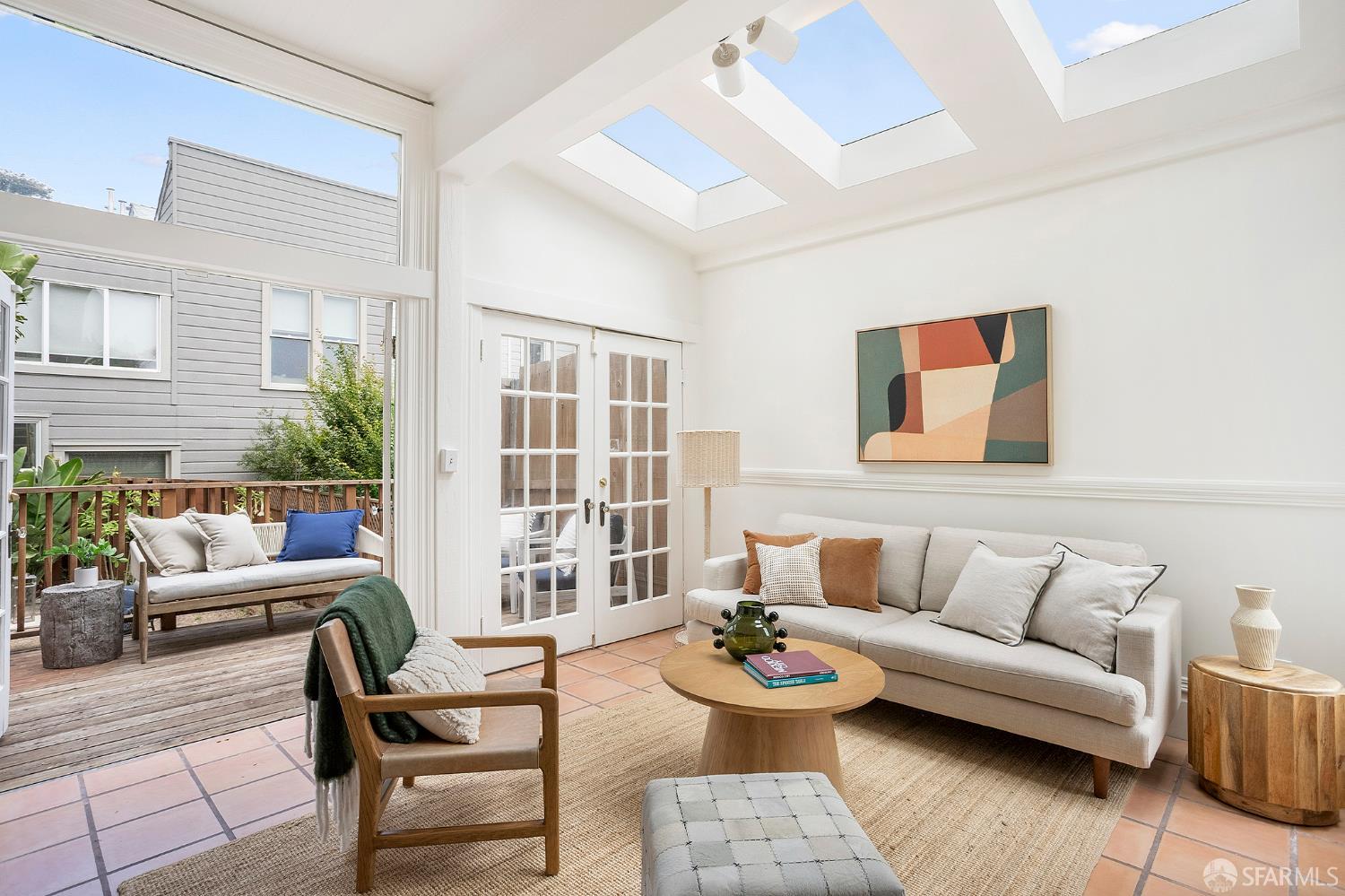 Detail Gallery Image 16 of 34 For 1908 Buchanan St, San Francisco,  CA 94115 - 3 Beds | 1/1 Baths