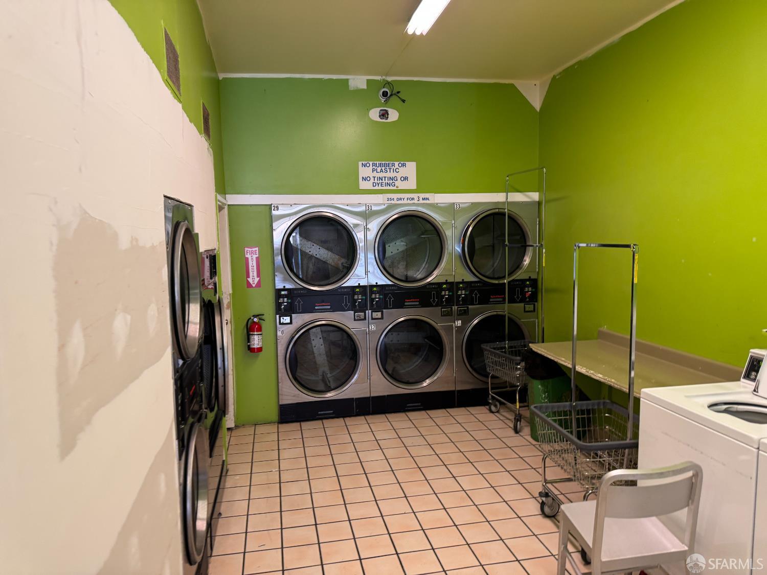 Detail Gallery Image 10 of 12 For 3225 21st St, San Francisco,  CA 94110 - – Beds | – Baths
