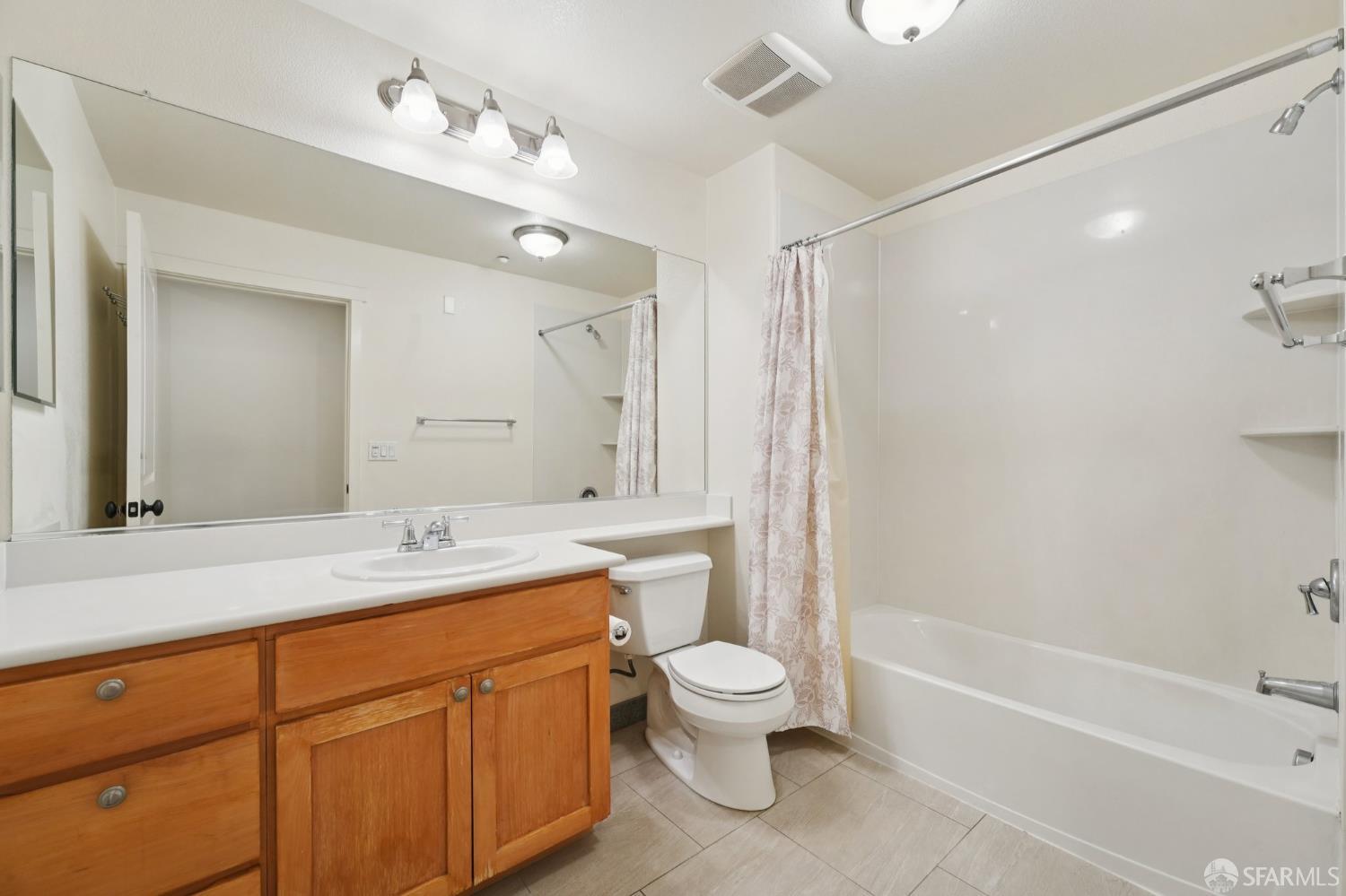 Photo #35: 425051102 Listing: Photo #35