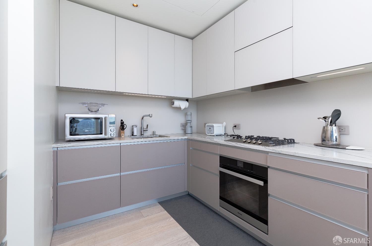 Detail Gallery Image 6 of 44 For 181 Fremont St 61c,  San Francisco,  CA 94105 - 2 Beds | 2 Baths
