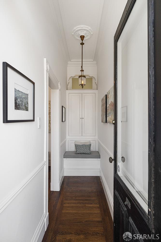 Photo #2: 425052285 Listing 