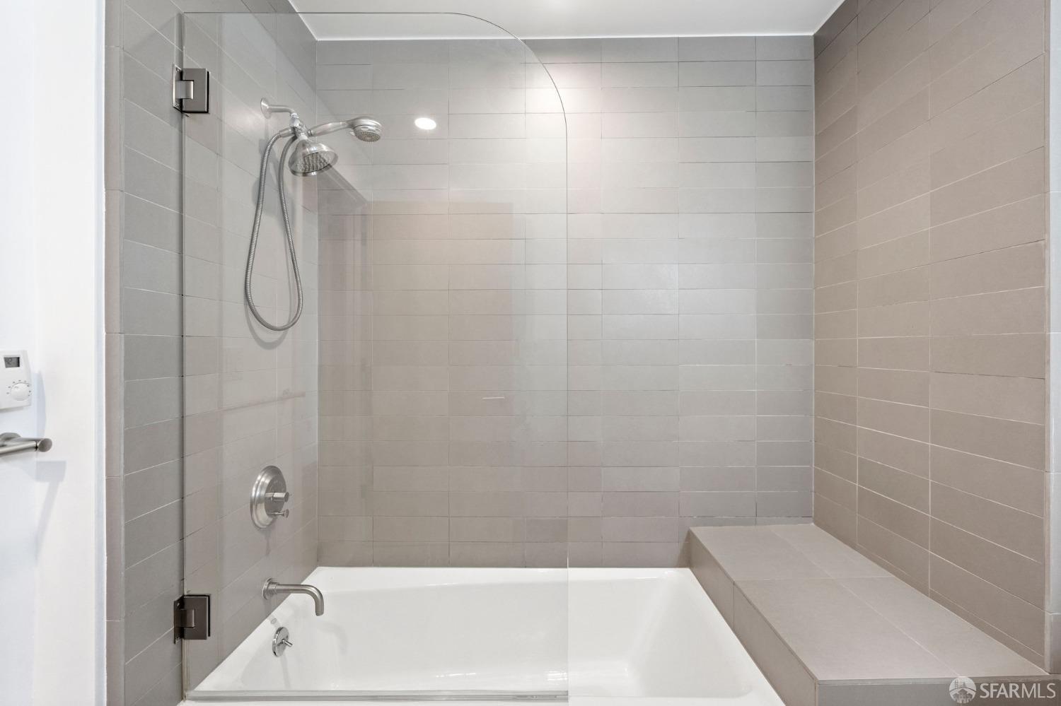 Photo #24: 425053855 Listing: Photo #24