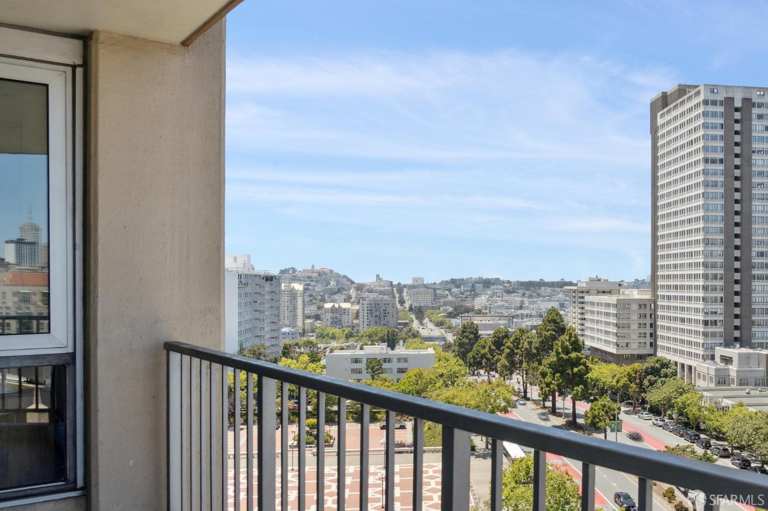 Photo #8: 425046723 Listing: Photo #8