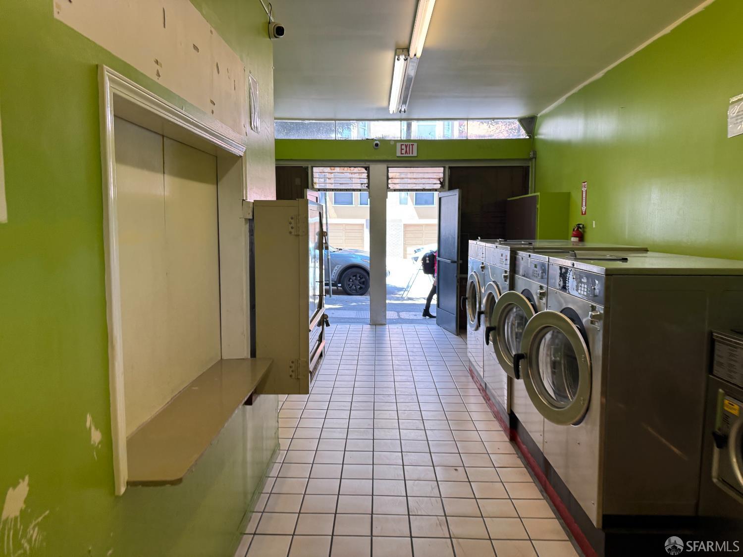 Detail Gallery Image 7 of 12 For 3225 21st St, San Francisco,  CA 94110 - – Beds | – Baths