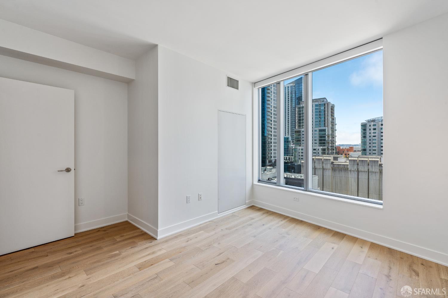 Detail Gallery Image 11 of 43 For 201 Folsom St 18h,  San Francisco,  CA 94105 - 1 Beds | 1 Baths