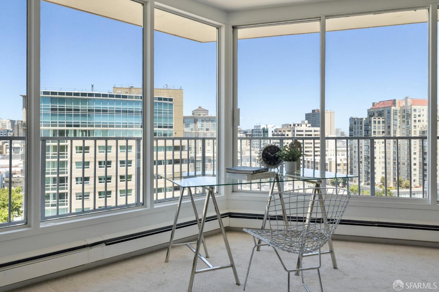 Photo #5: 425046723 Listing 