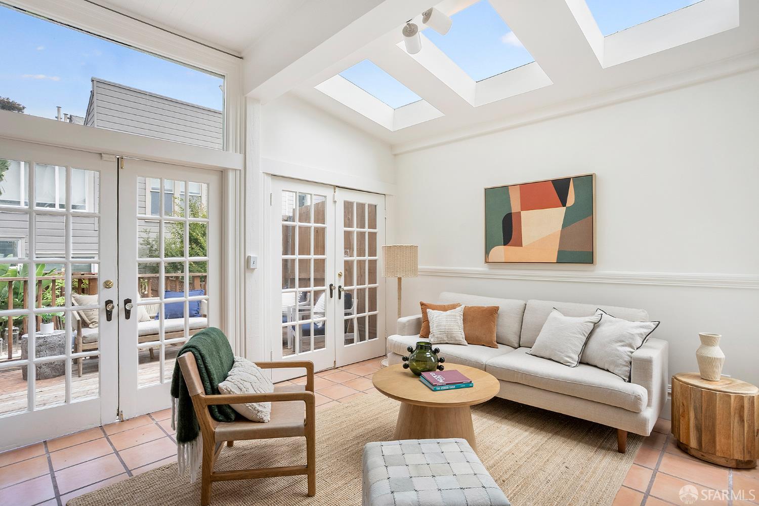 Detail Gallery Image 15 of 34 For 1908 Buchanan St, San Francisco,  CA 94115 - 3 Beds | 1/1 Baths