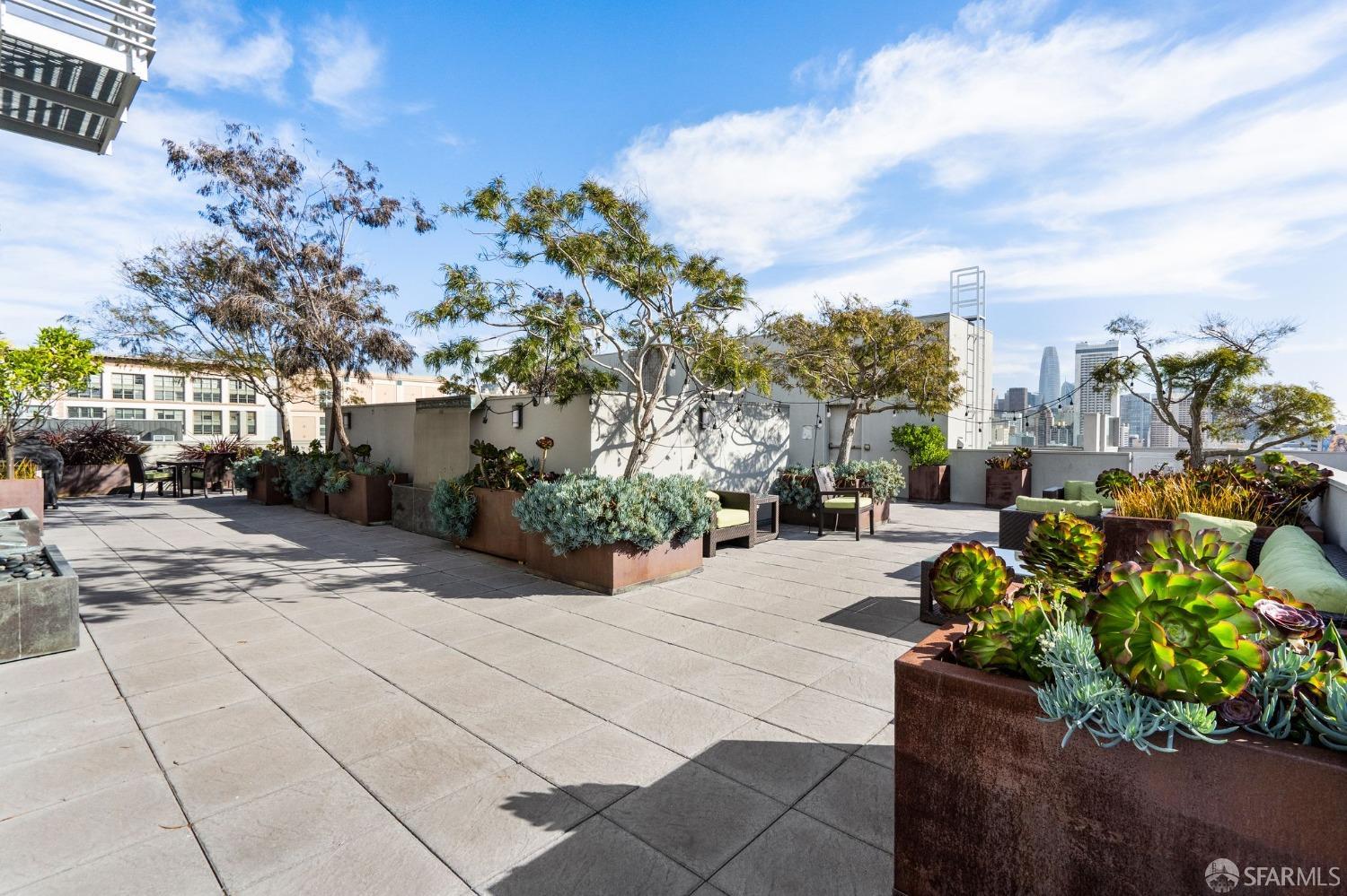Photo #33: 425053855 Listing: Photo #33