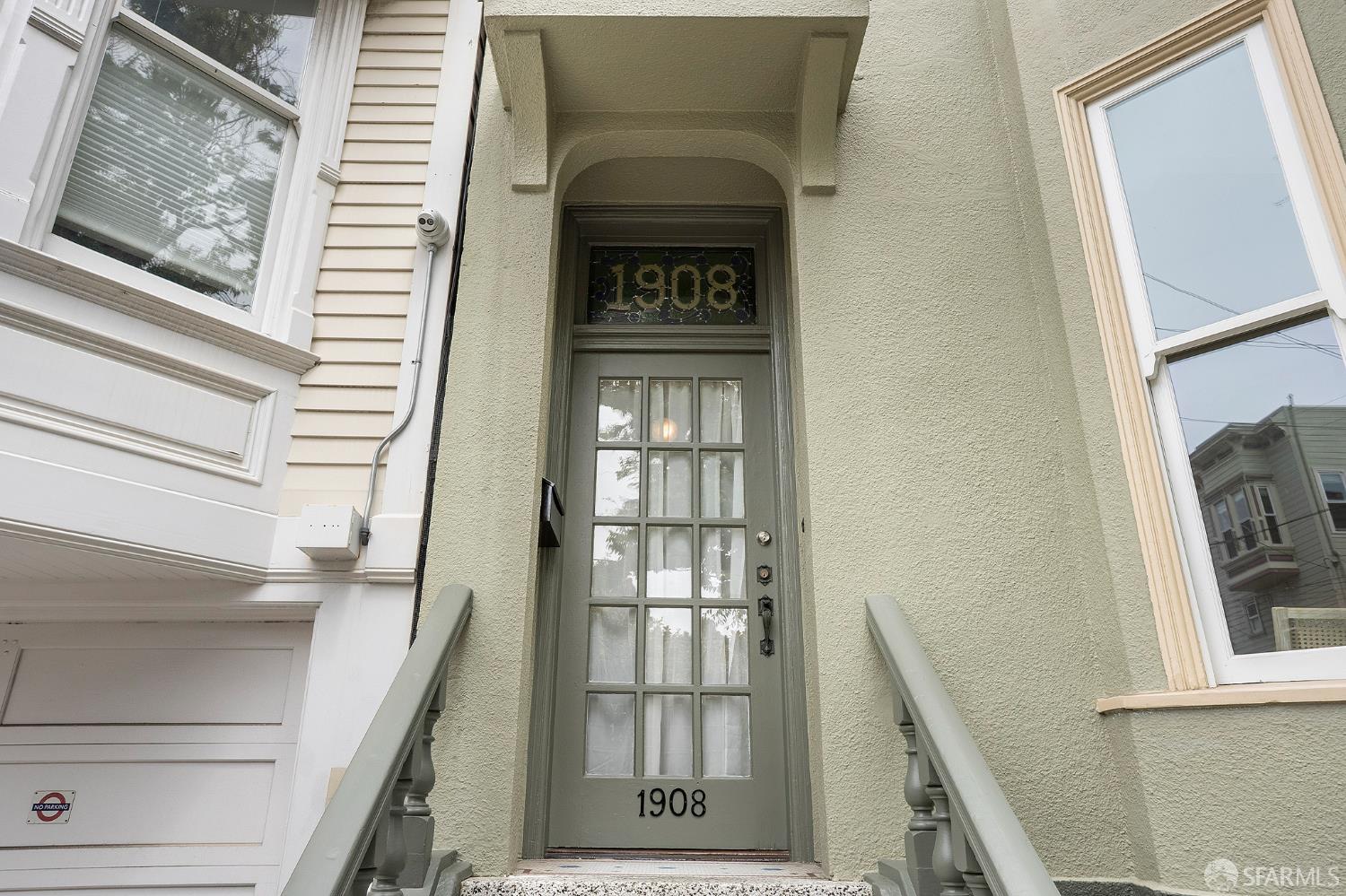 Detail Gallery Image 2 of 34 For 1908 Buchanan St, San Francisco,  CA 94115 - 3 Beds | 1/1 Baths