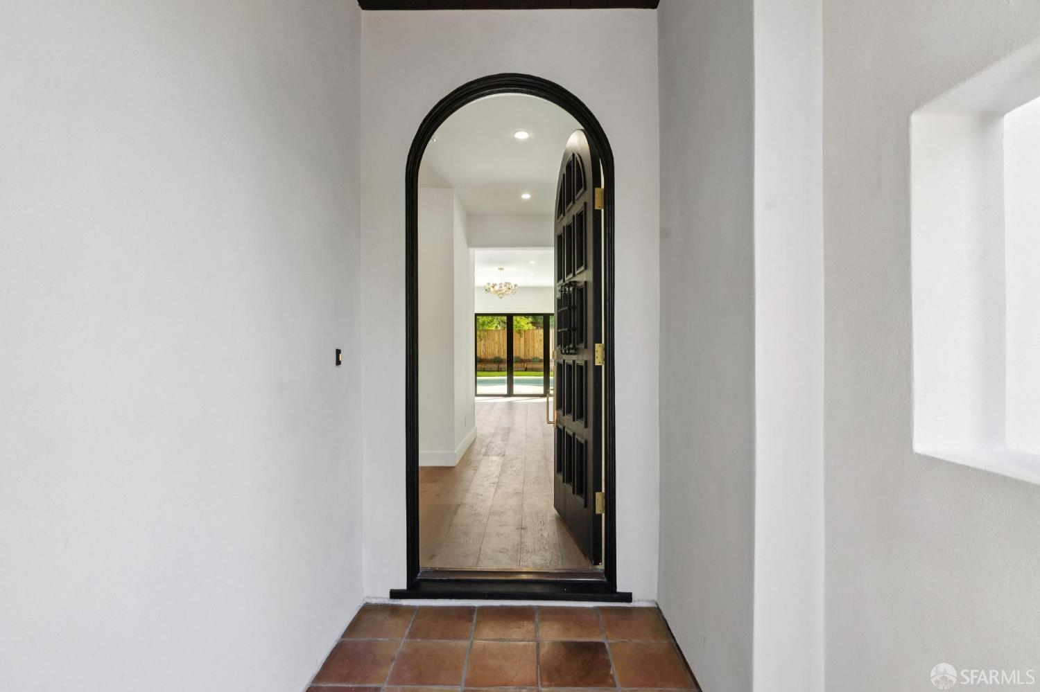 Detail Gallery Image 5 of 64 For 150 Clark Dr, San Mateo,  CA 94402 - 5 Beds | 4 Baths