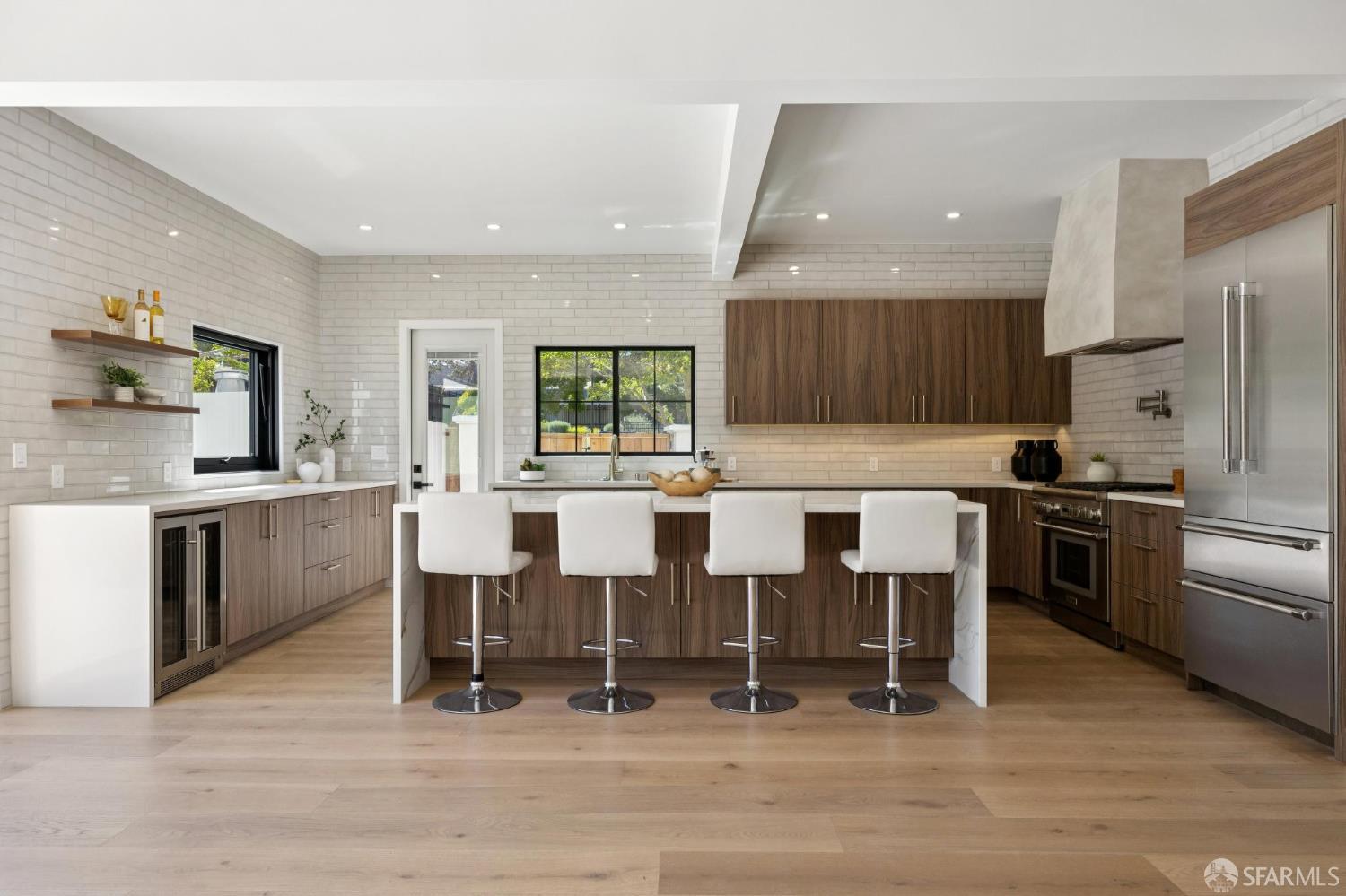 Detail Gallery Image 26 of 64 For 150 Clark Dr, San Mateo,  CA 94402 - 5 Beds | 4 Baths