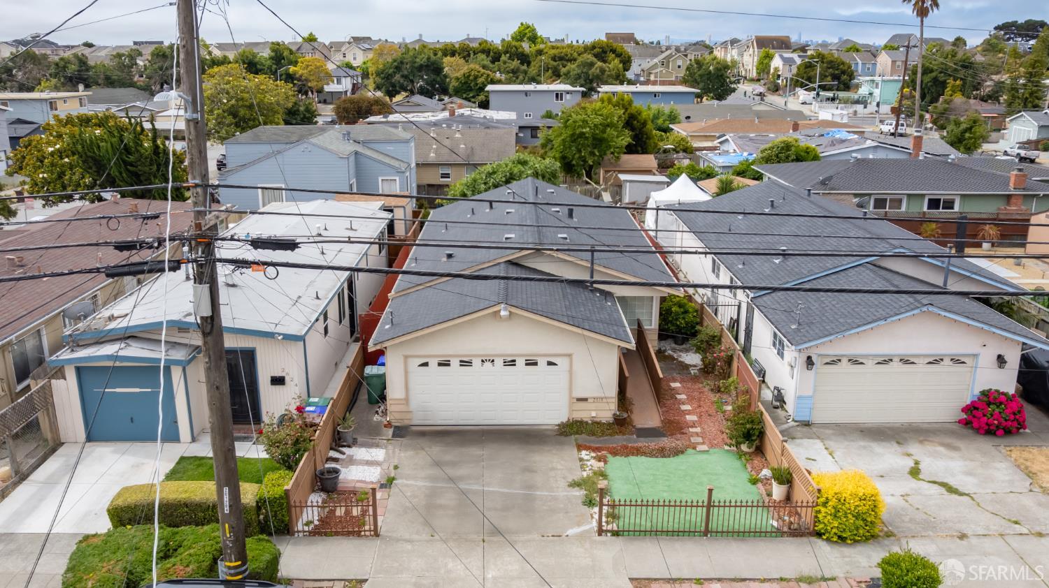 Detail Gallery Image 6 of 22 For 2618 Virginia Ave, Richmond,  CA 94804 - 4 Beds | 2 Baths