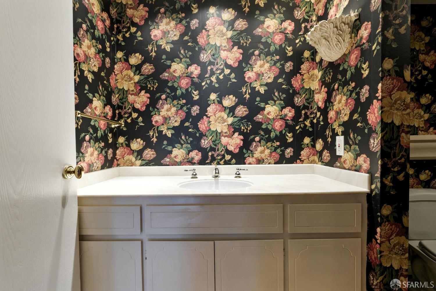 Detail Gallery Image 12 of 57 For 110 Park Rd #604,  Burlingame,  CA 94010 - 2 Beds | 2 Baths