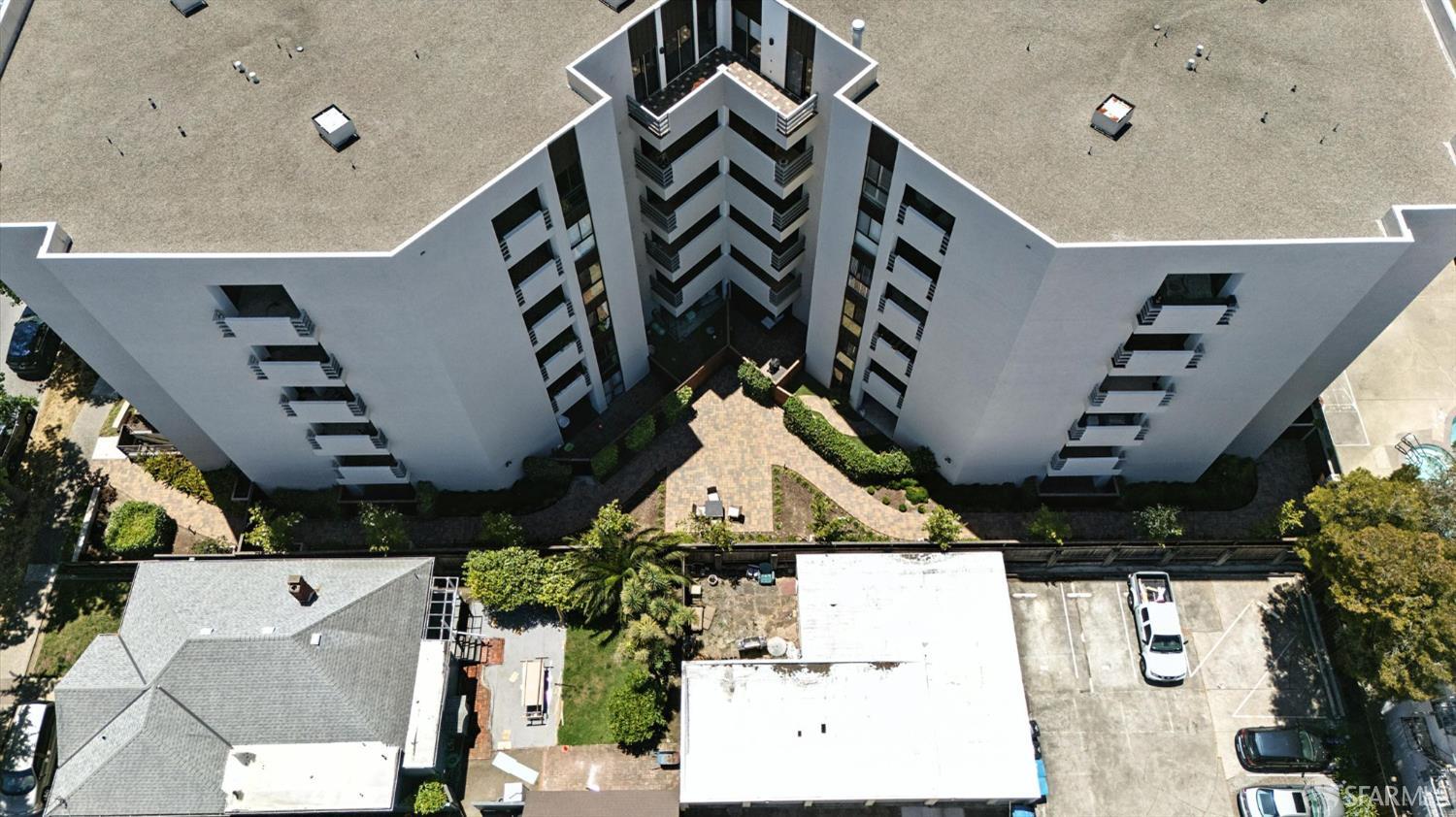 Detail Gallery Image 54 of 57 For 110 Park Rd #604,  Burlingame,  CA 94010 - 2 Beds | 2 Baths