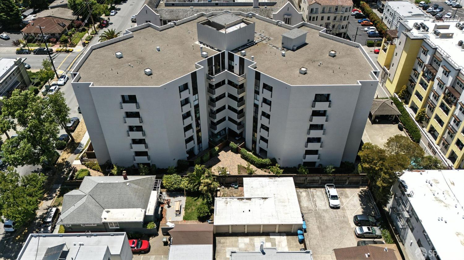 Detail Gallery Image 53 of 57 For 110 Park Rd #604,  Burlingame,  CA 94010 - 2 Beds | 2 Baths