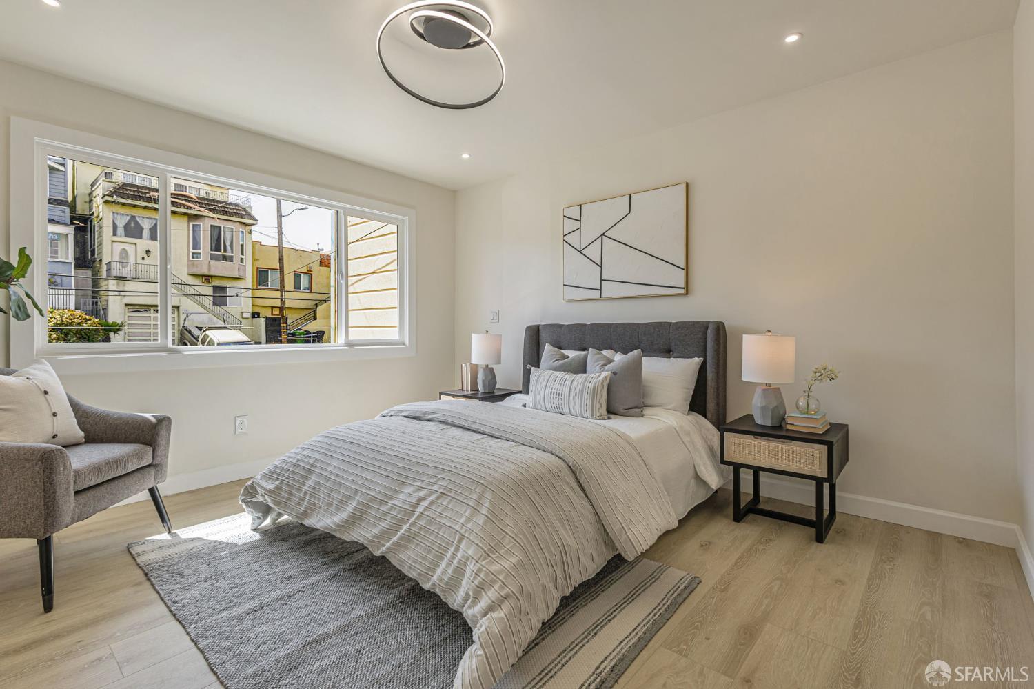Detail Gallery Image 27 of 41 For 714 London St, San Francisco,  CA 94112 - 3 Beds | 3/1 Baths