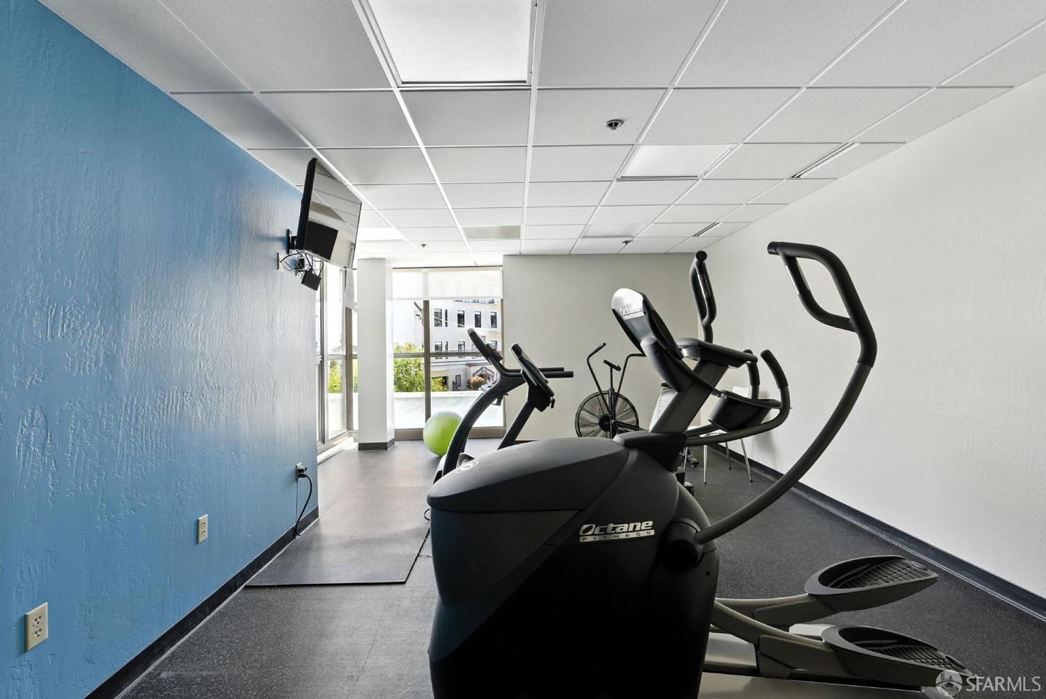 Detail Gallery Image 18 of 57 For 110 Park Rd #604,  Burlingame,  CA 94010 - 2 Beds | 2 Baths