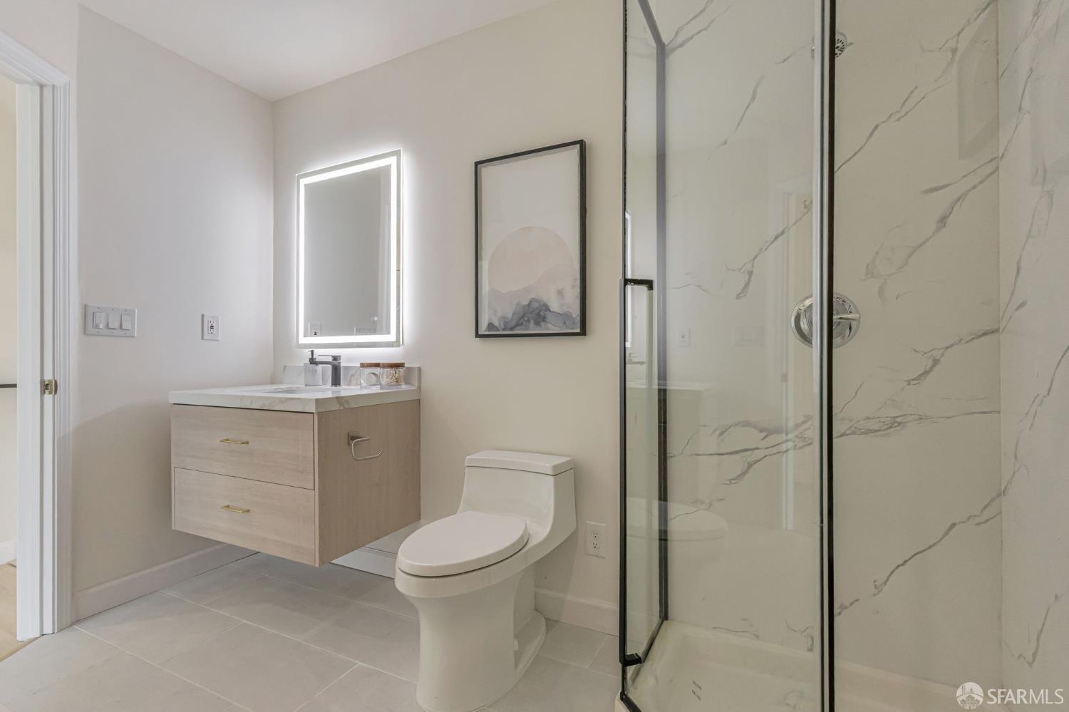 Detail Gallery Image 32 of 41 For 714 London St, San Francisco,  CA 94112 - 3 Beds | 3/1 Baths