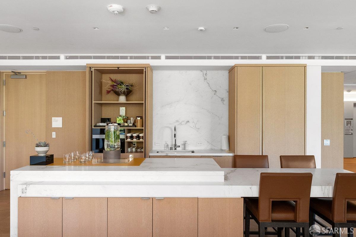 Detail Gallery Image 50 of 62 For 1 Steuart Ln #1502,  San Francisco,  CA 94105 - 2 Beds | 2/1 Baths