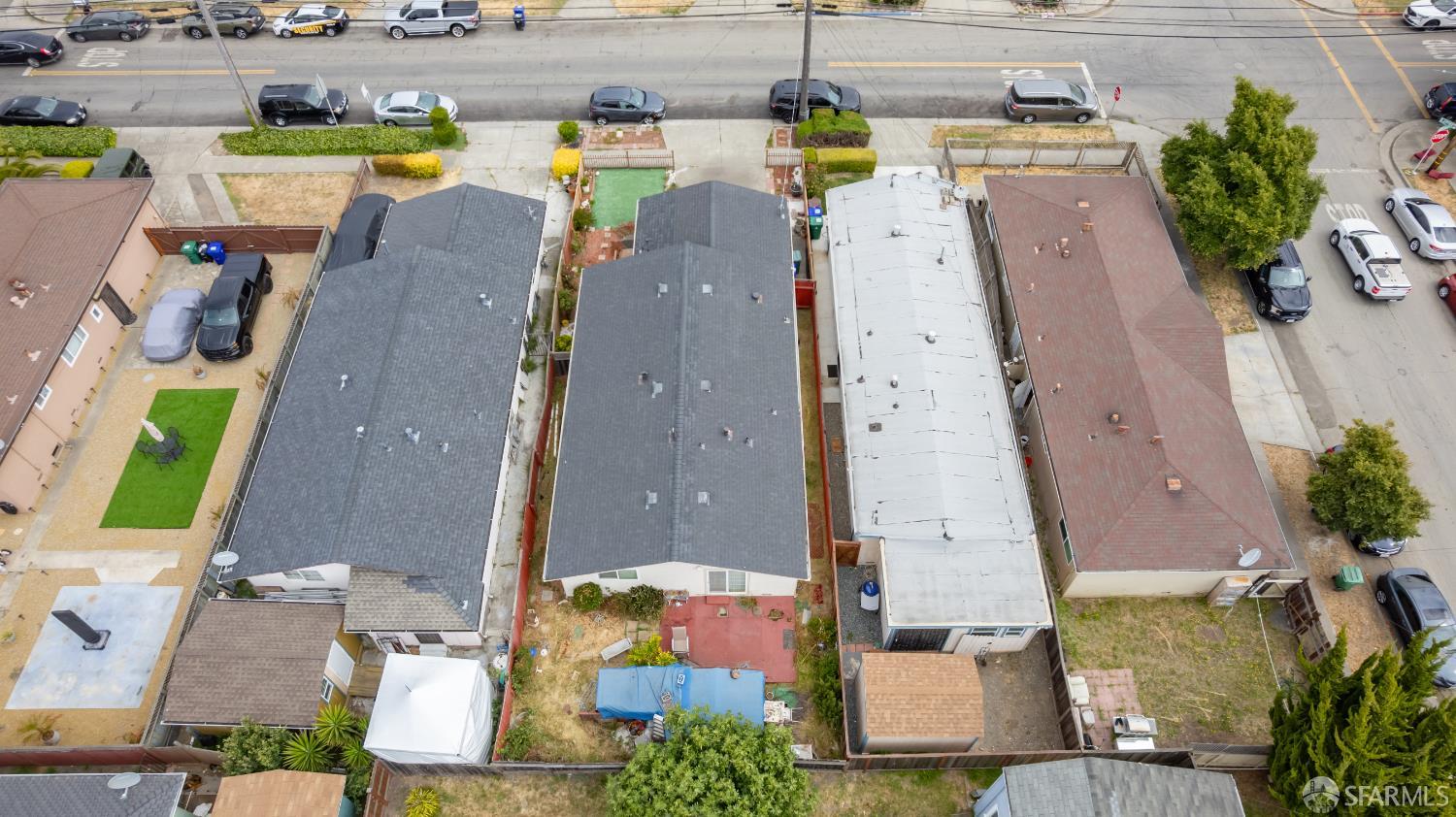 Detail Gallery Image 12 of 22 For 2618 Virginia Ave, Richmond,  CA 94804 - 4 Beds | 2 Baths
